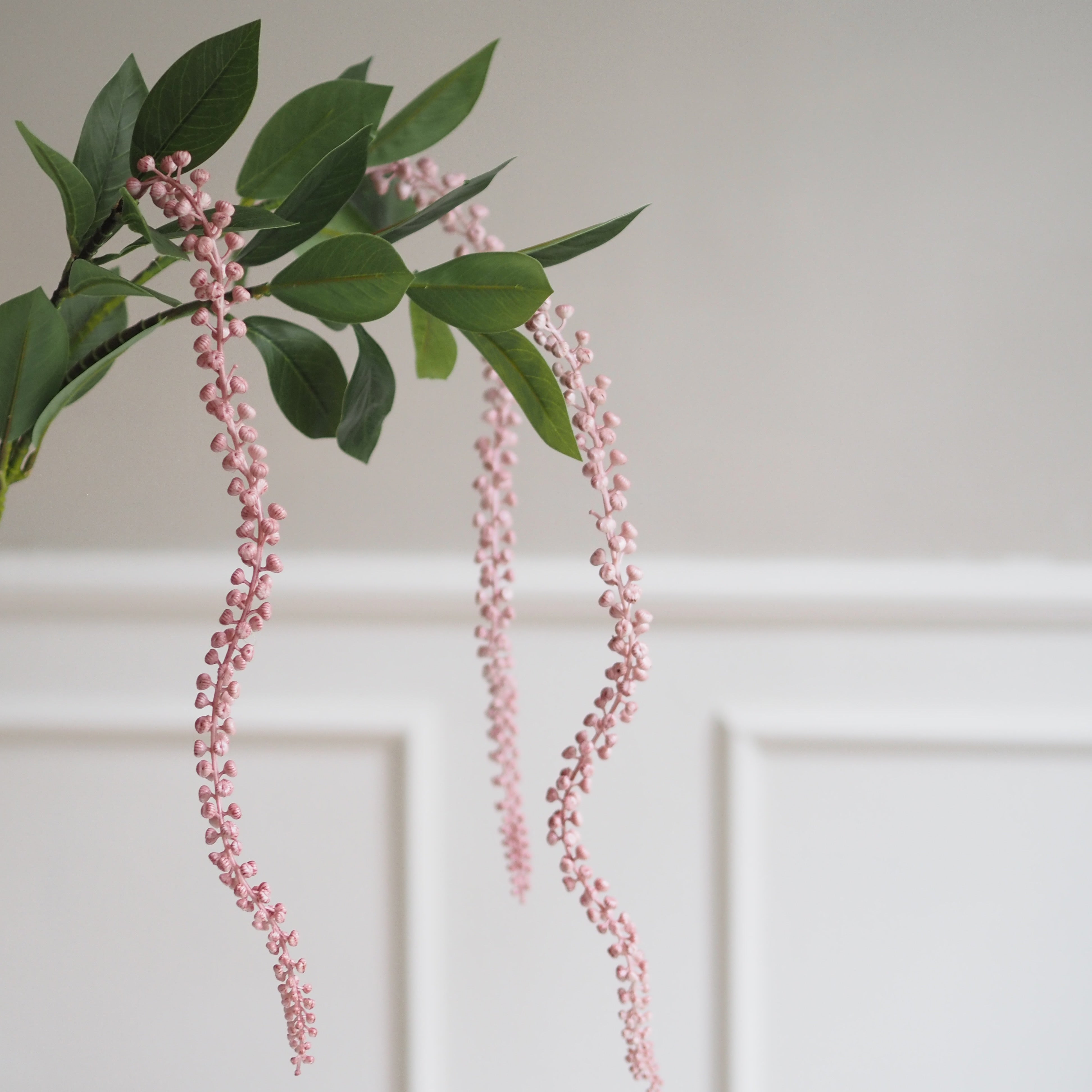 Kunstblumenzweig · hängende Blütenform in botanischer Anmutung