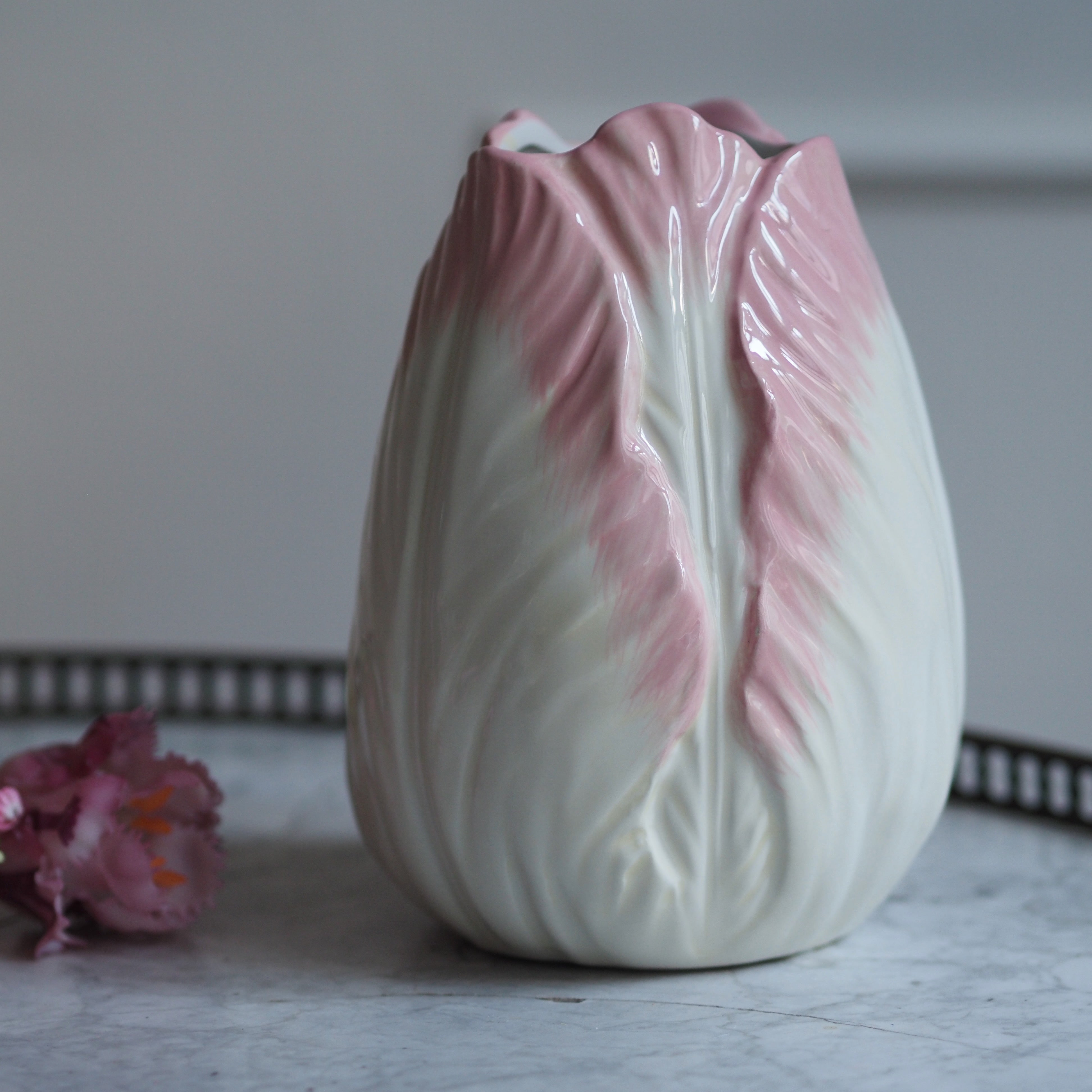 Vase Tulpenform · organische Moderne / florale Keramik Blumenvase