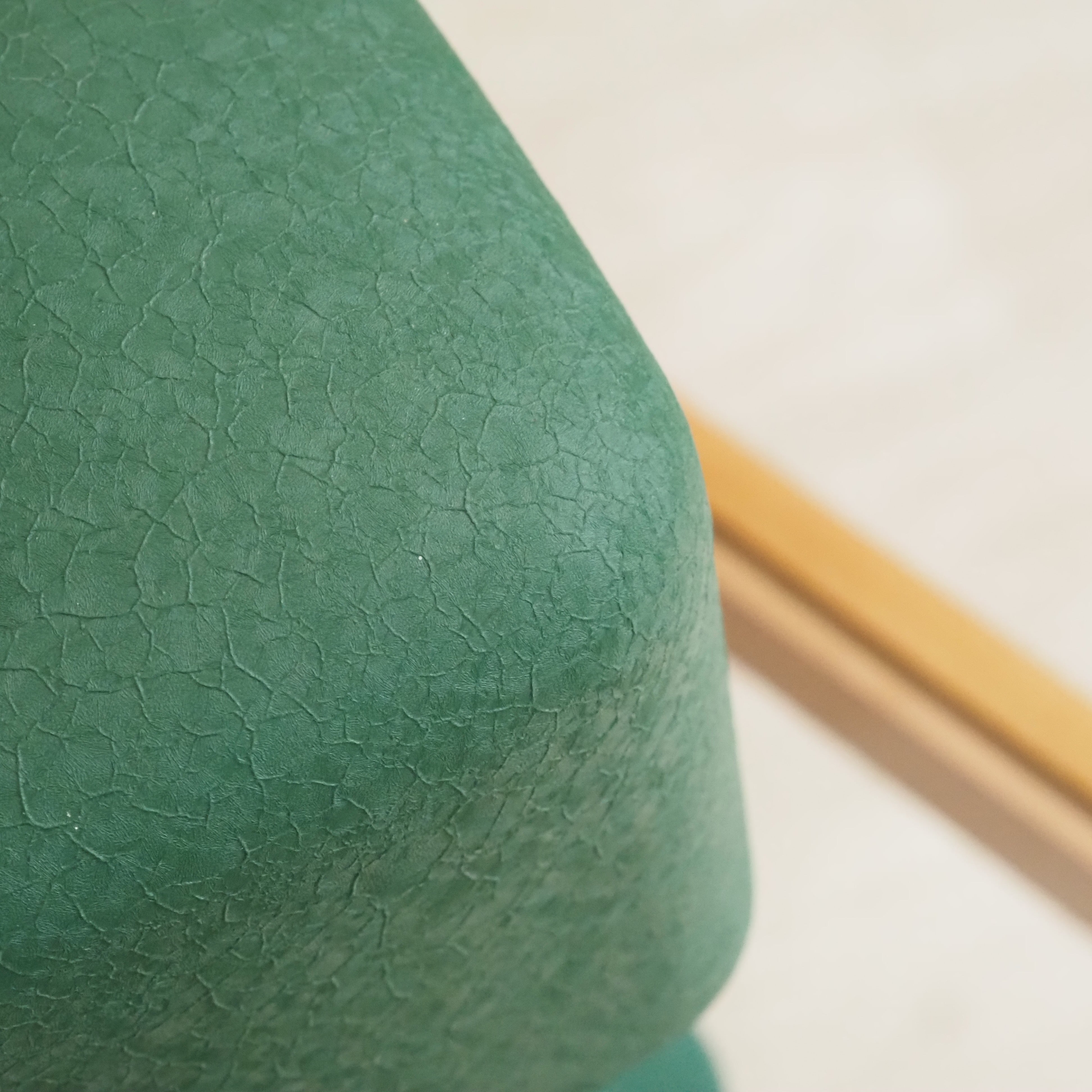 Tischlampe Tannengrün · ELENIE — Capsule-Schirm mit Craquelé-Oberfläche