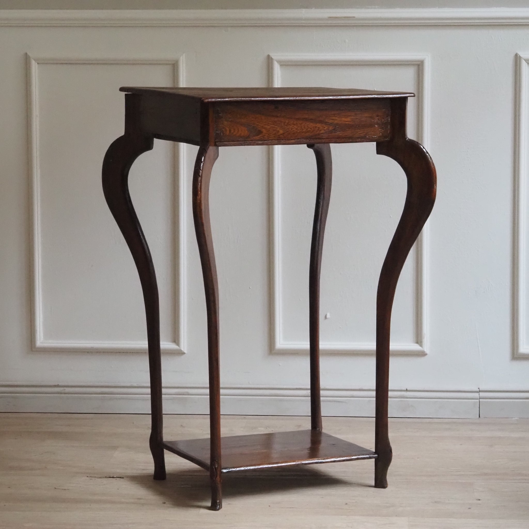 Antiker Beistelltisch / Pflanzentisch mit geschweiften Beinen um 1900 - Barock-Stil