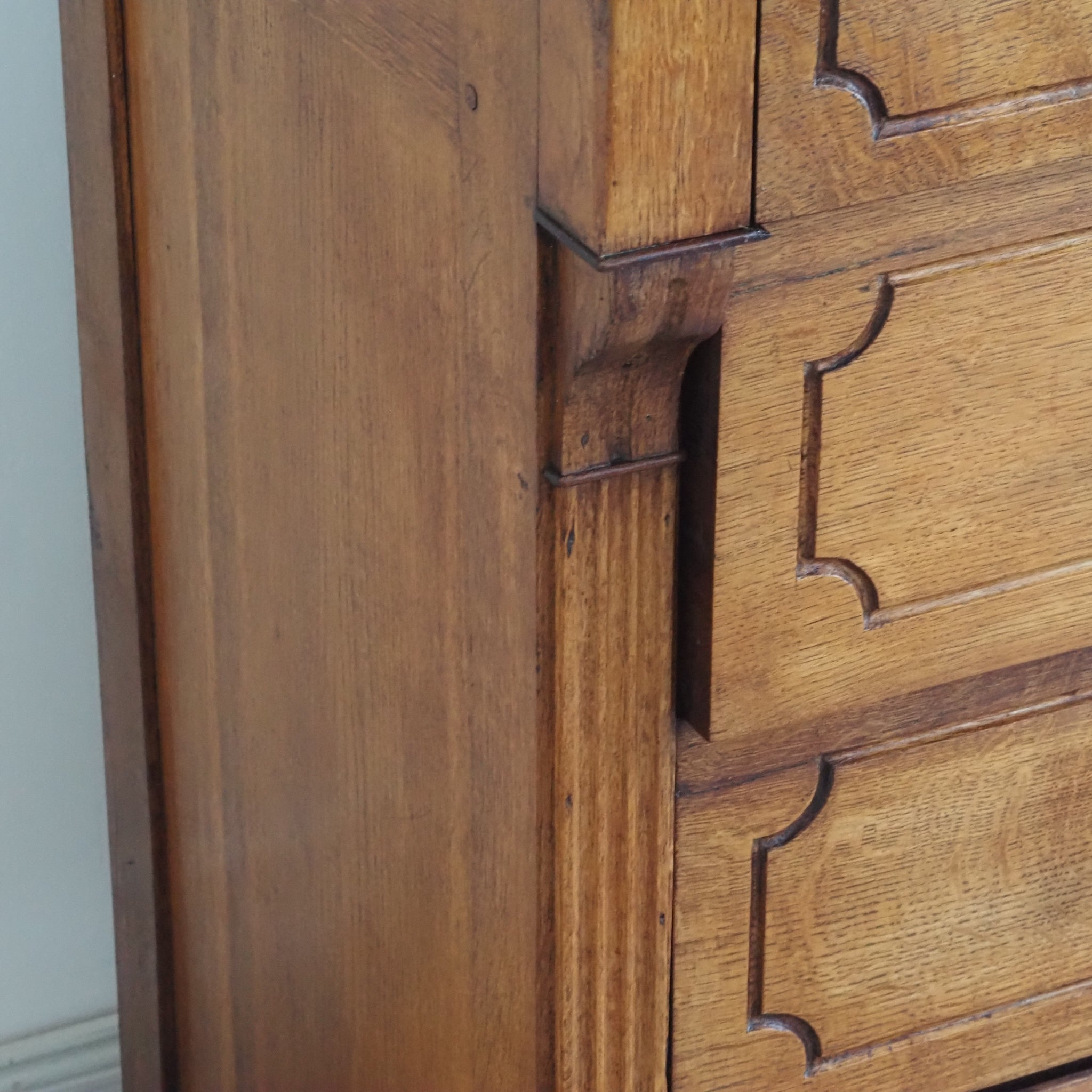 Elegante antike Schubladenkommode um 1880 - Kommode Eiche honigbraun