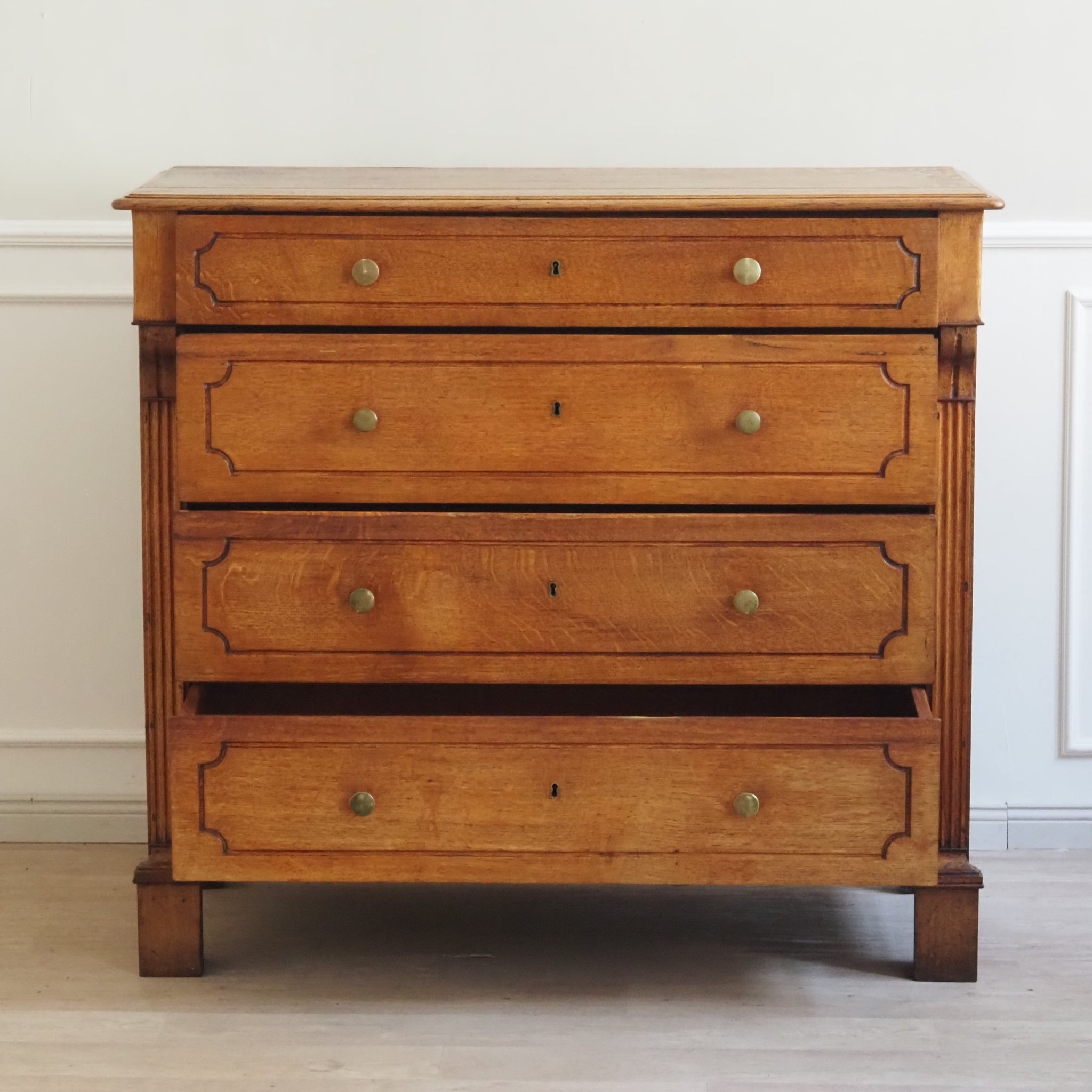 Elegante antike Schubladenkommode um 1880 - Kommode Eiche honigbraun