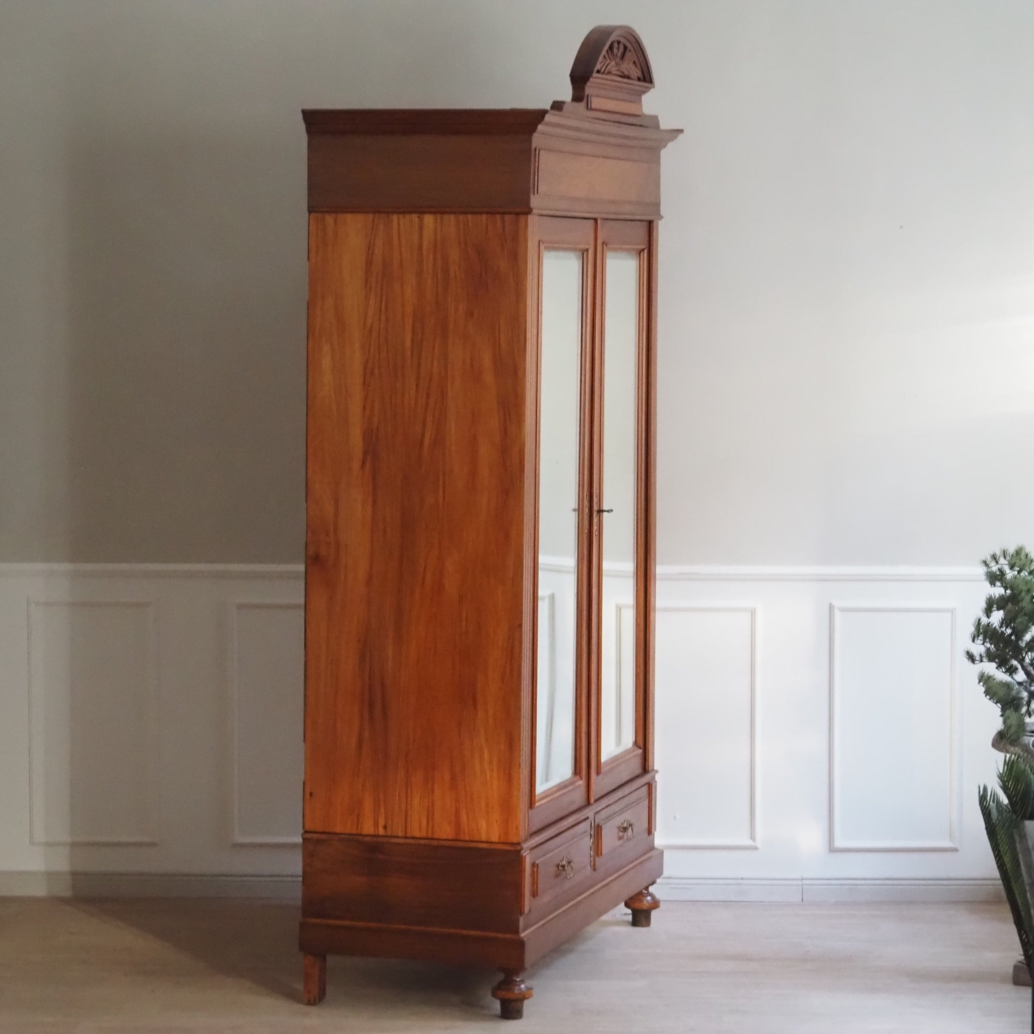 Antiker Mahagoni Kleiderschrank mit Spiegel um 1890 - 2-türiger Gründerzeit Schrank