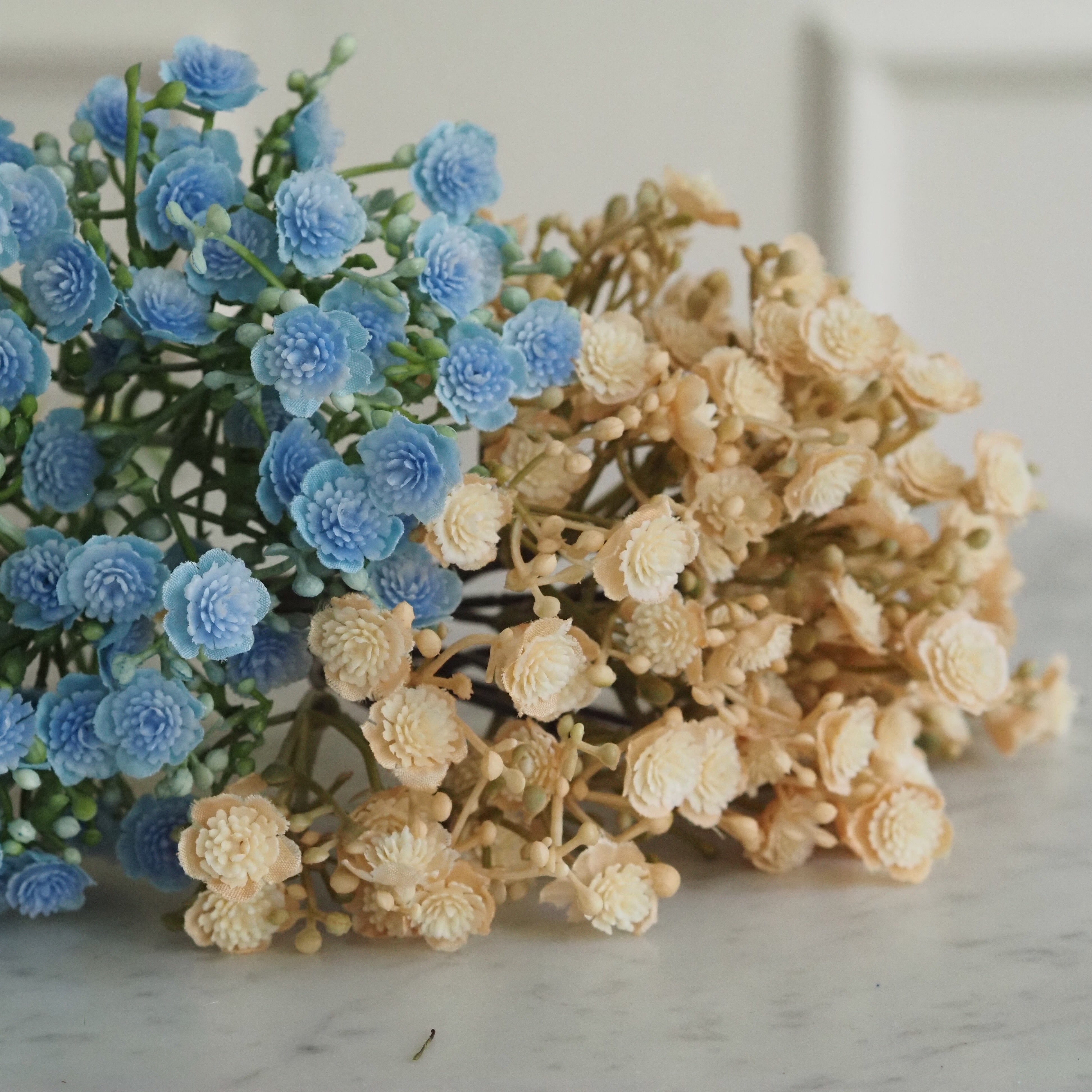 Gypsophila Bündel · getrocknete Blüten in Blau oder Beige · florale Dekoration