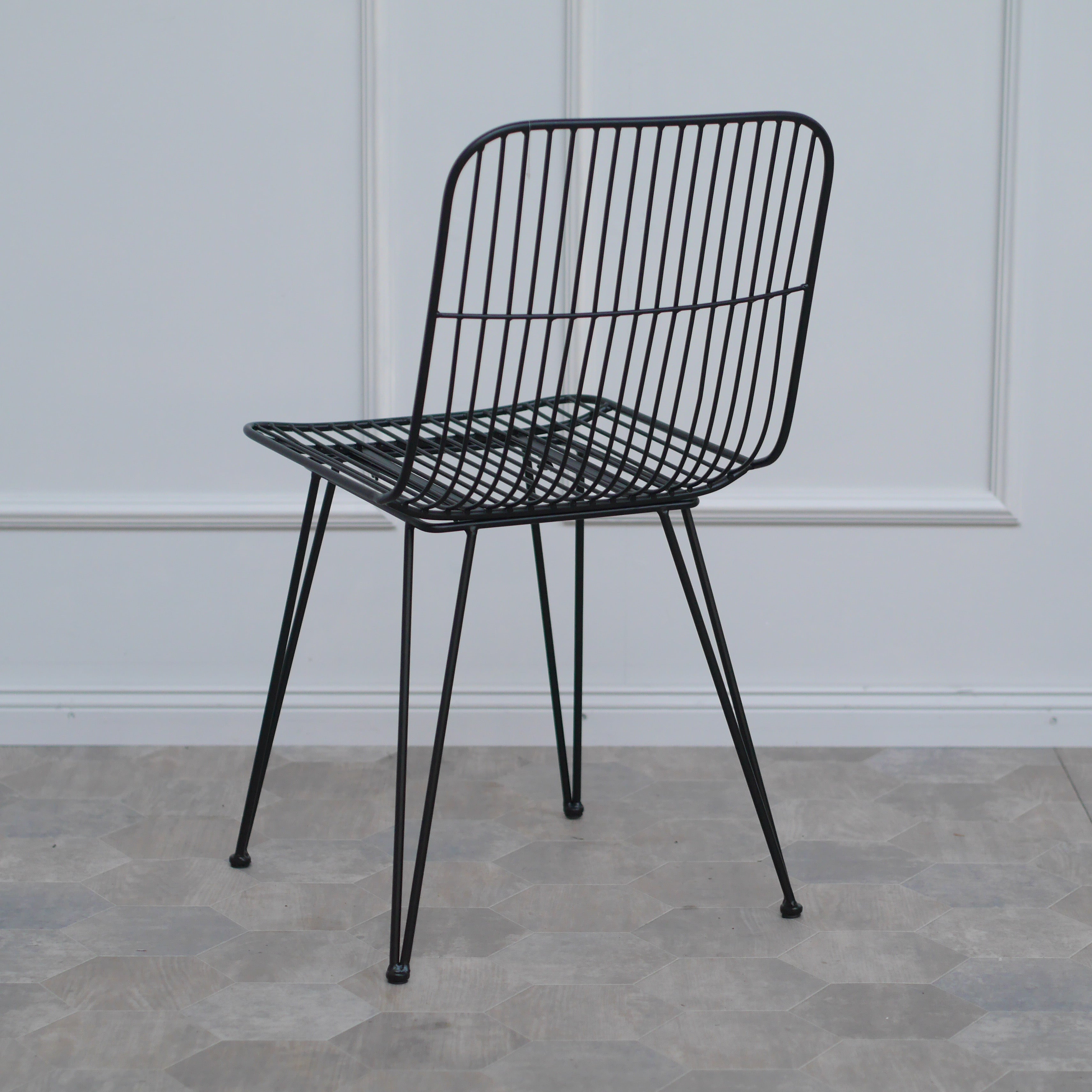 Metall Drahtstuhl in schwarz – Industrie Design Metallstuhl, Midcentury