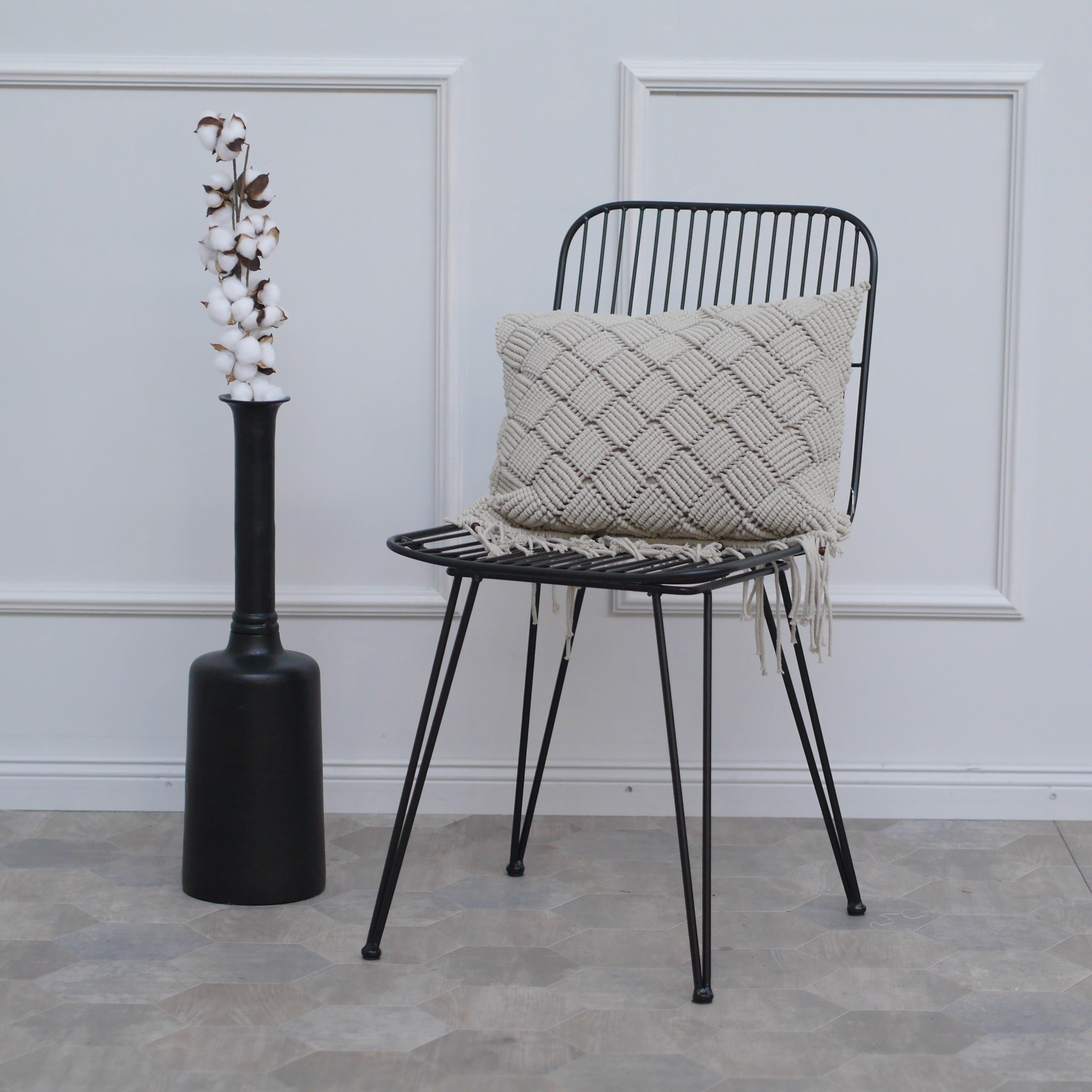 Metall Drahtstuhl in schwarz – Industrie Design Metallstuhl, Midcentury