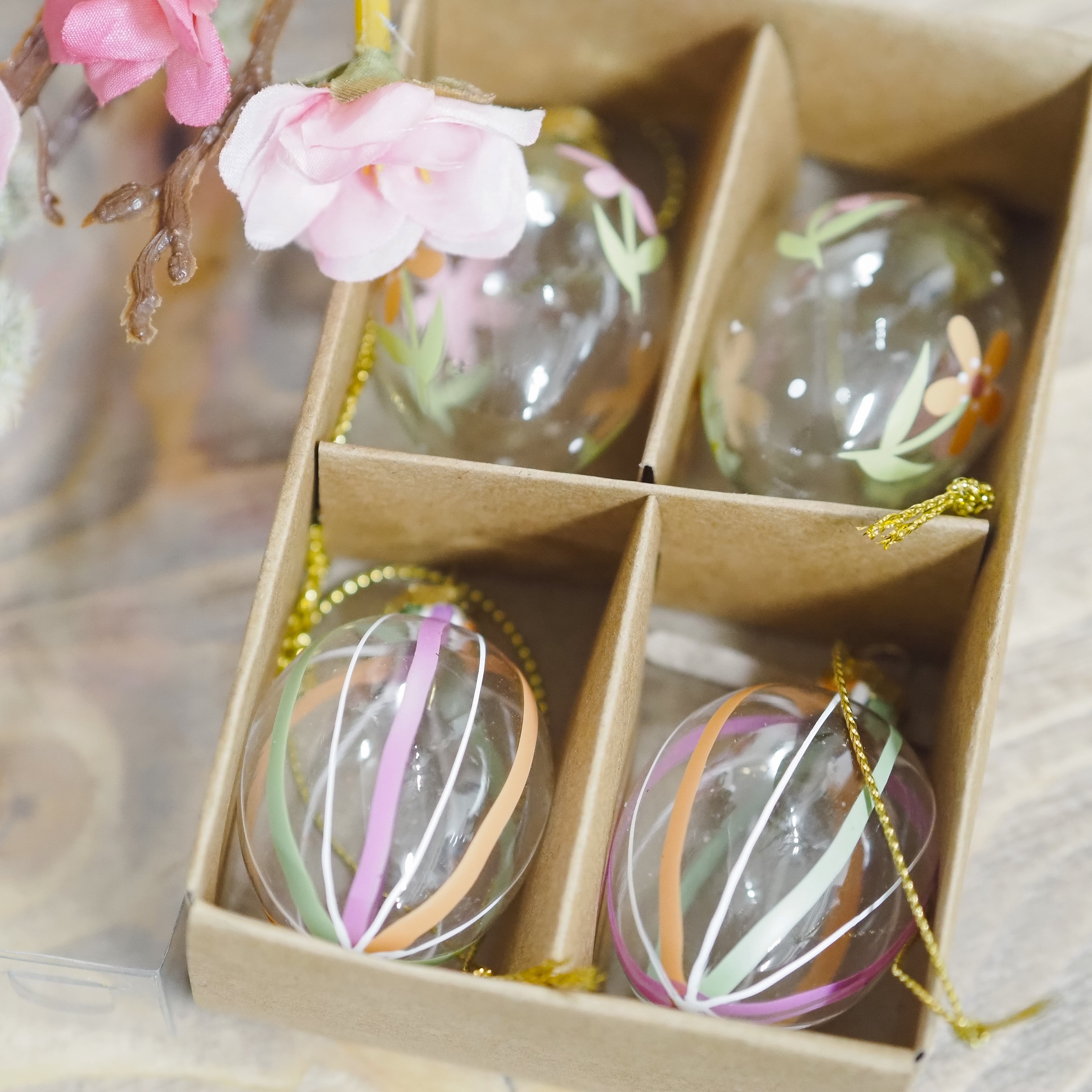4er Set Glaseier · handbemalt / florale Osterornamentik