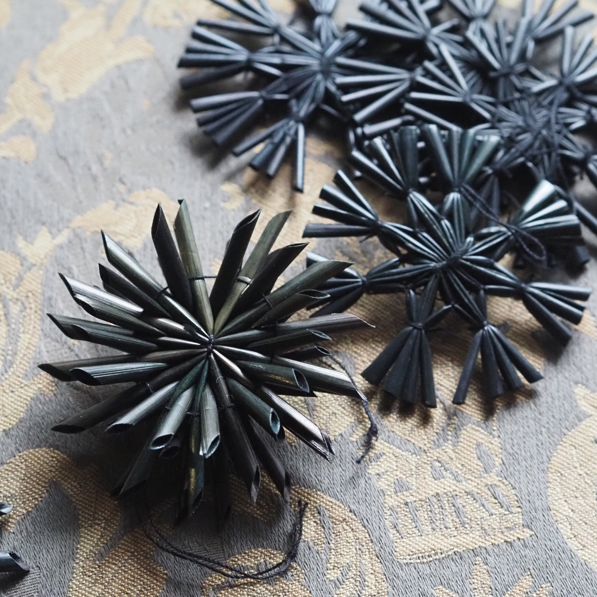 DECOR - NEW - Minimalistische Strohsterne SET