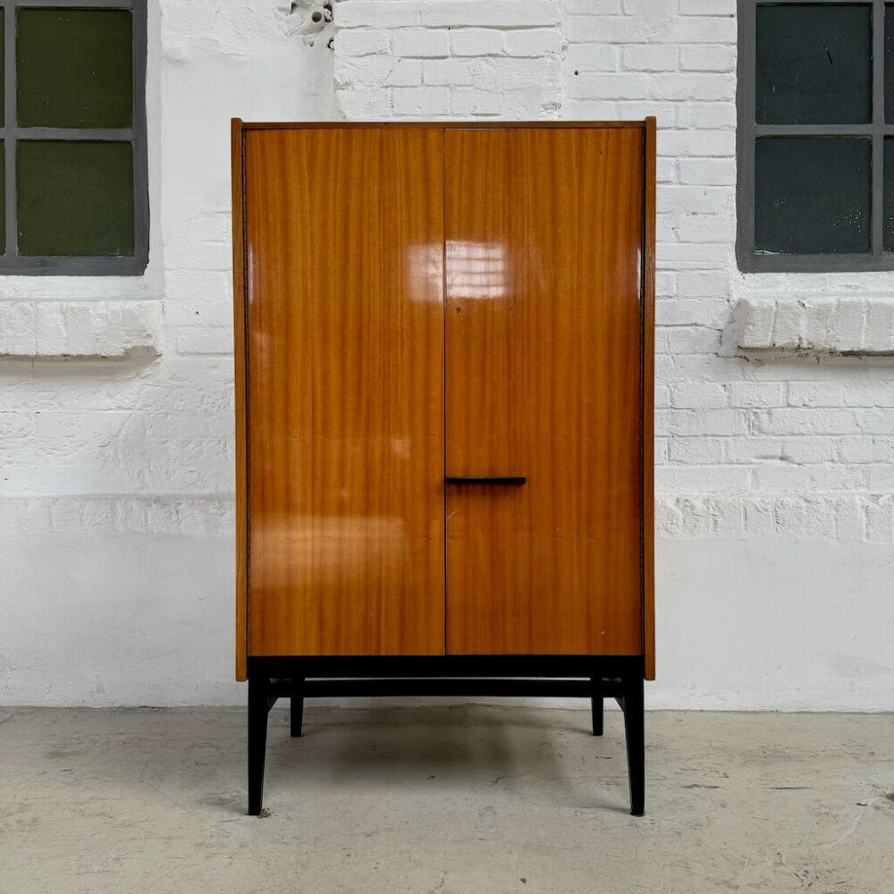 EPOCHE 1960 Kleiderschrank