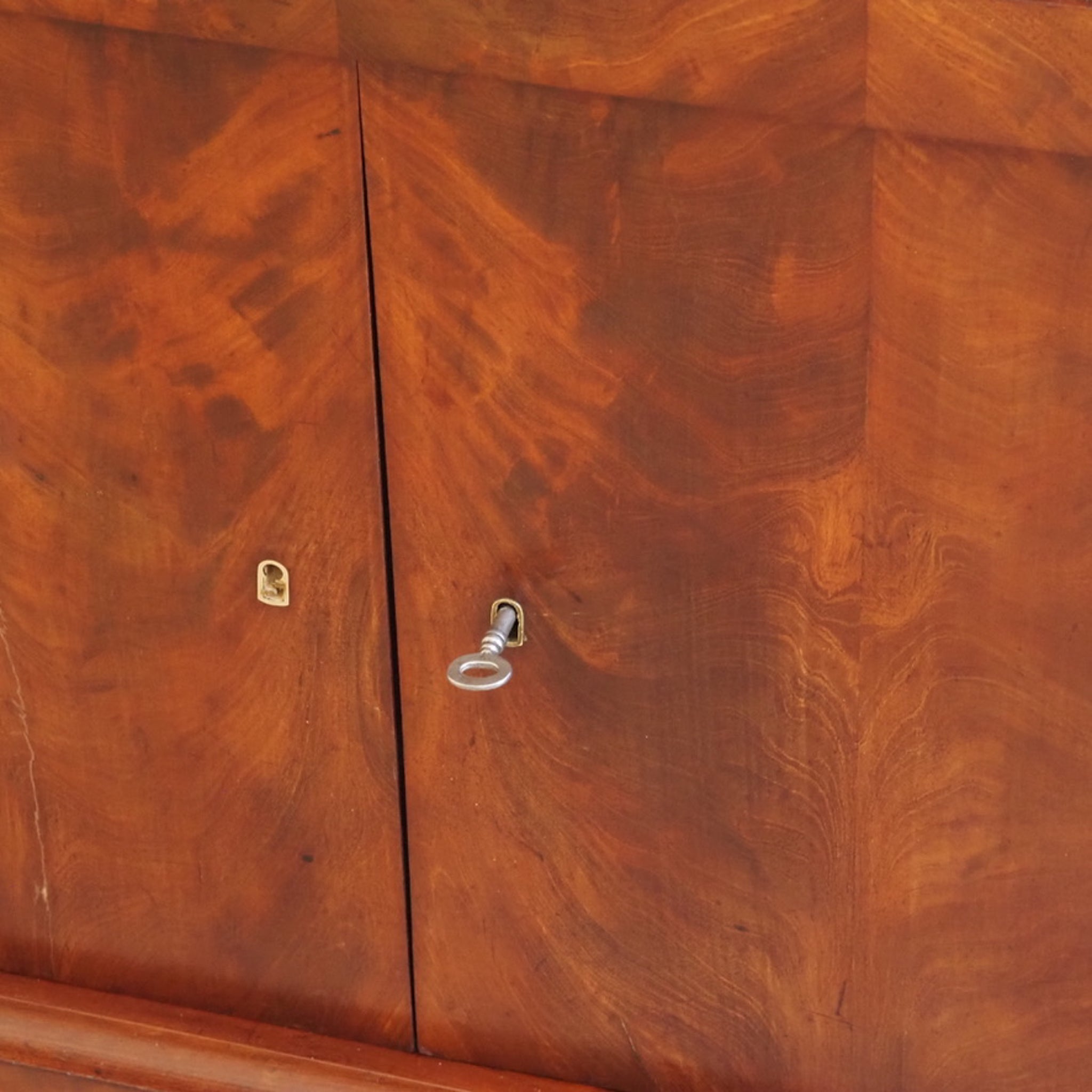 Antiker Sekretär aus Mahagoni mit Marmor - Schreibschrank um 1830