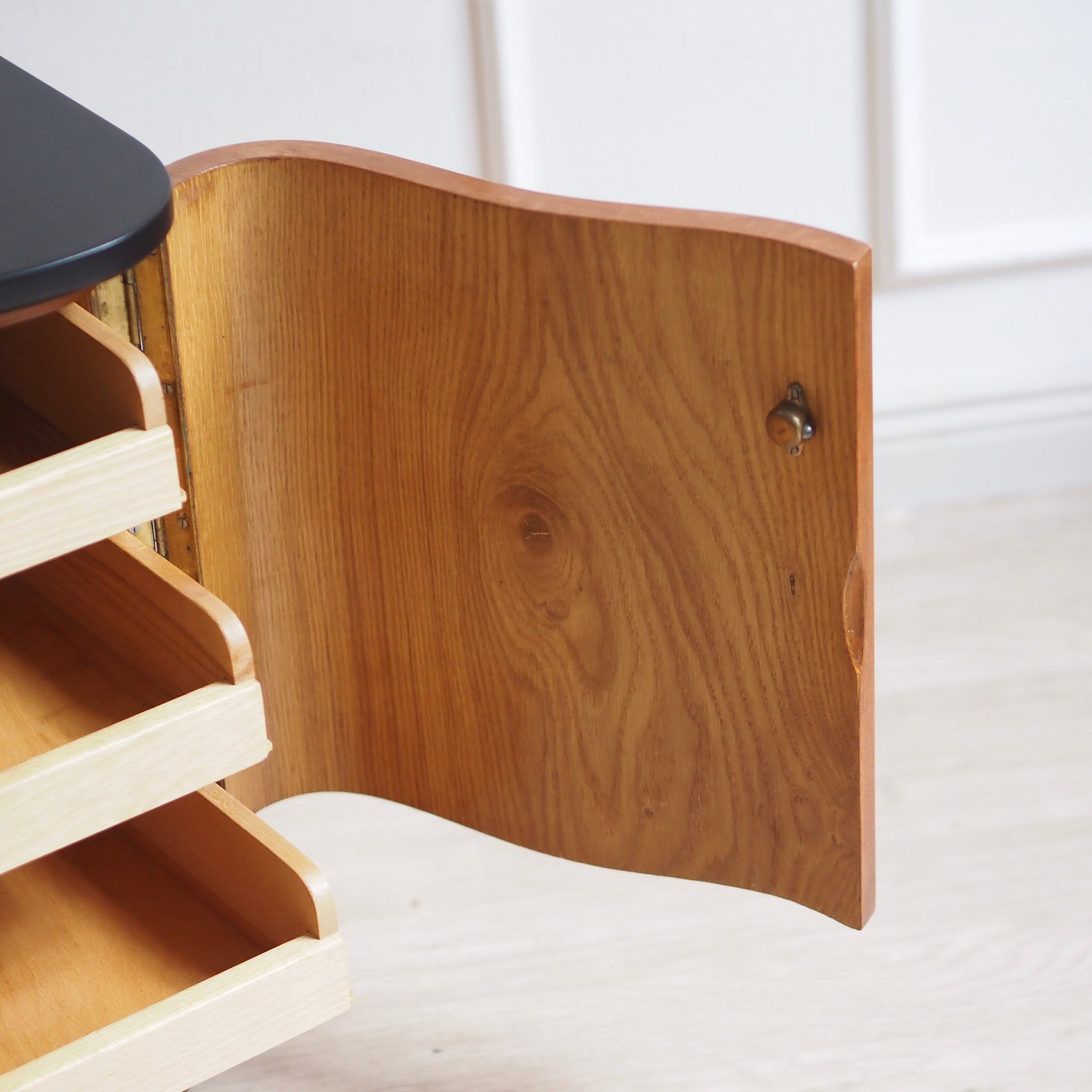 EPOCHE 1940 - Art Déco Frisiertisch, Spiegelkommode