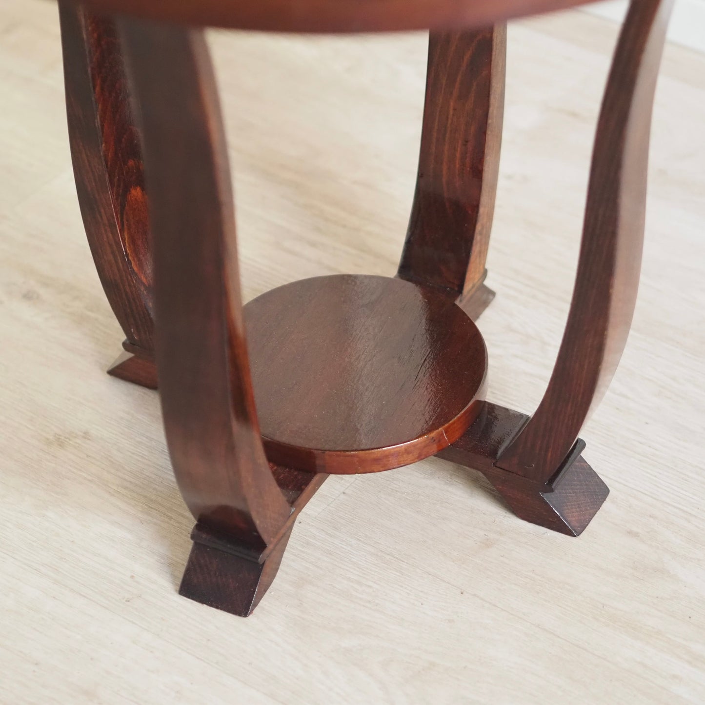 EPOCHE 1930 - Französischer Art Déco Design Beistelltisch rund mit Ablagefläche Hochglanz