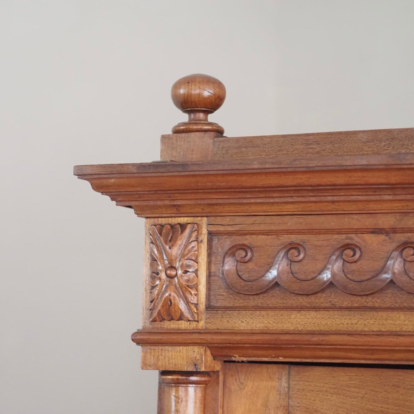 EPOCHE 1890 - Antiker französischer Spiegel-Kleiderschrank, 2-türig, Gründerzeit