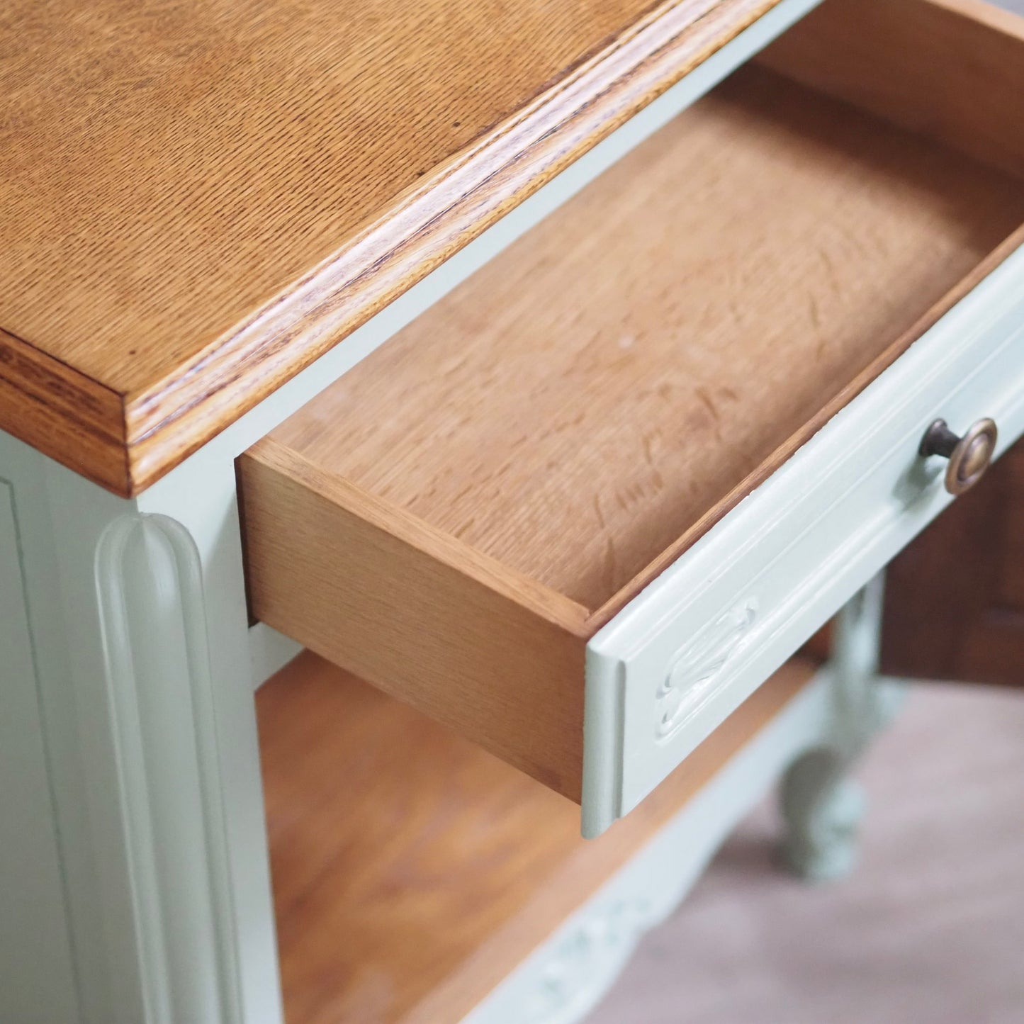 EPOCHE 1920 - Französischer Nachttisch im Landhaus Stil, Nachtschrank in mintgrün