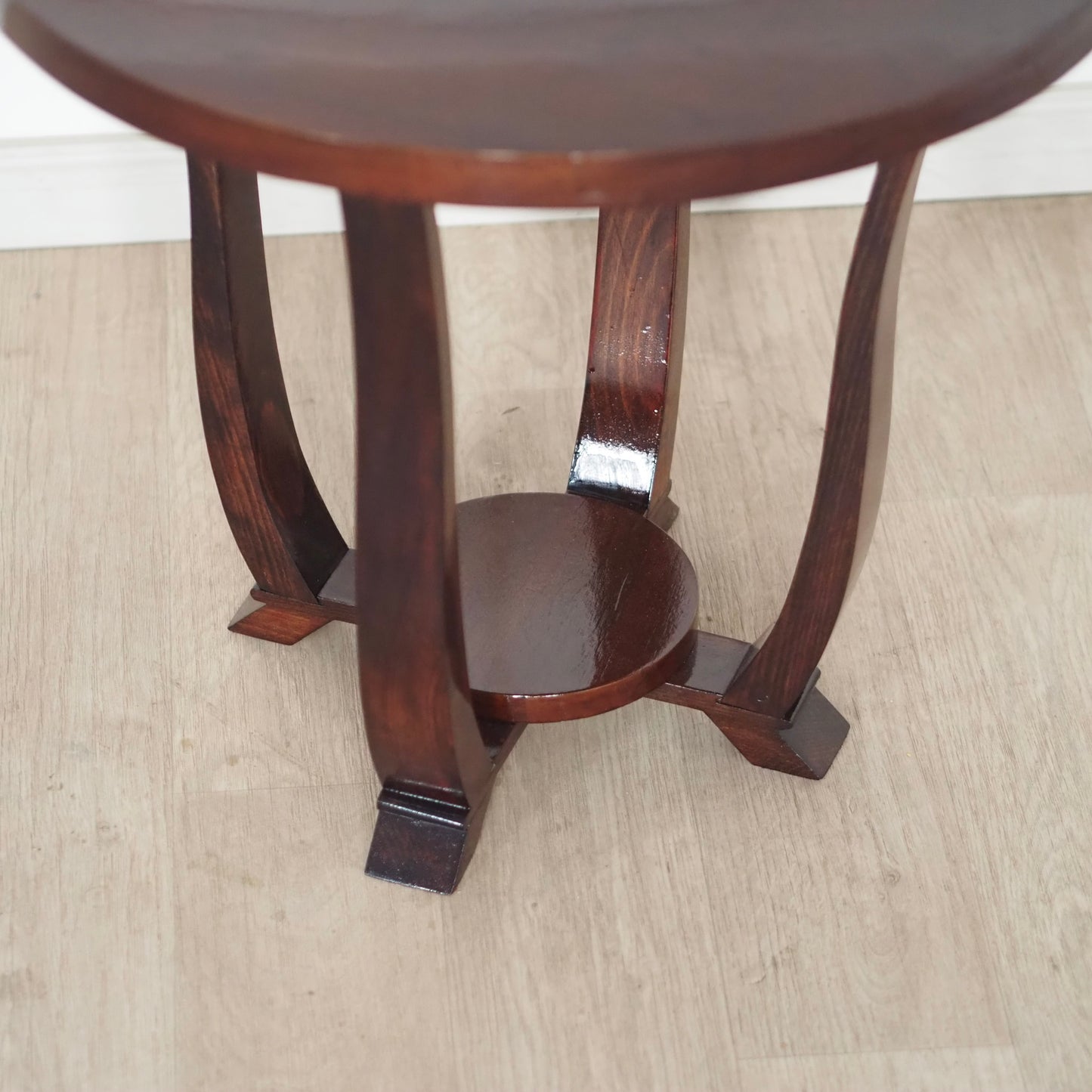 EPOCHE 1930 - Französischer Art Déco Design Beistelltisch rund mit Ablagefläche Hochglanz