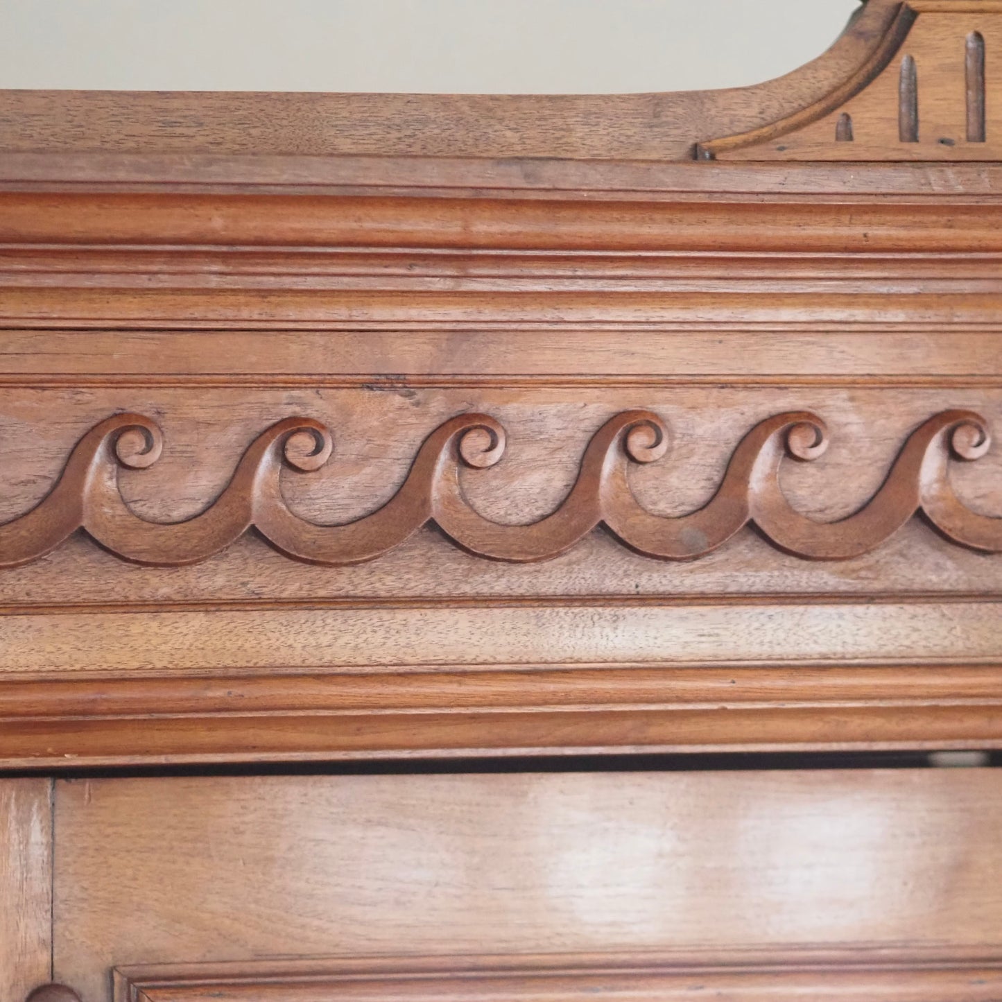 EPOCHE 1890 - Antiker französischer Spiegel-Kleiderschrank, 2-türig, Gründerzeit