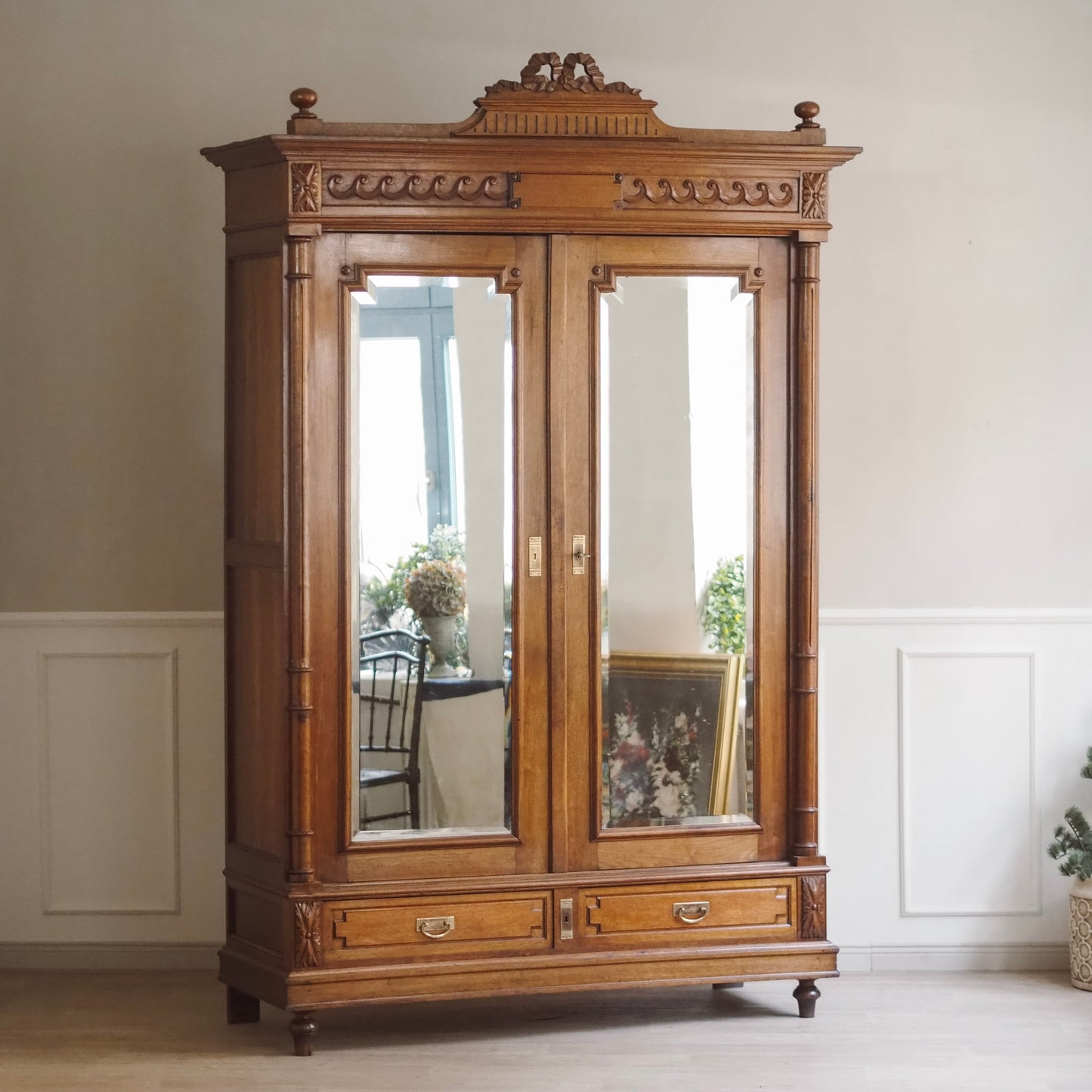 EPOCHE 1890 - Antiker französischer Spiegel-Kleiderschrank, 2-türig, Gründerzeit