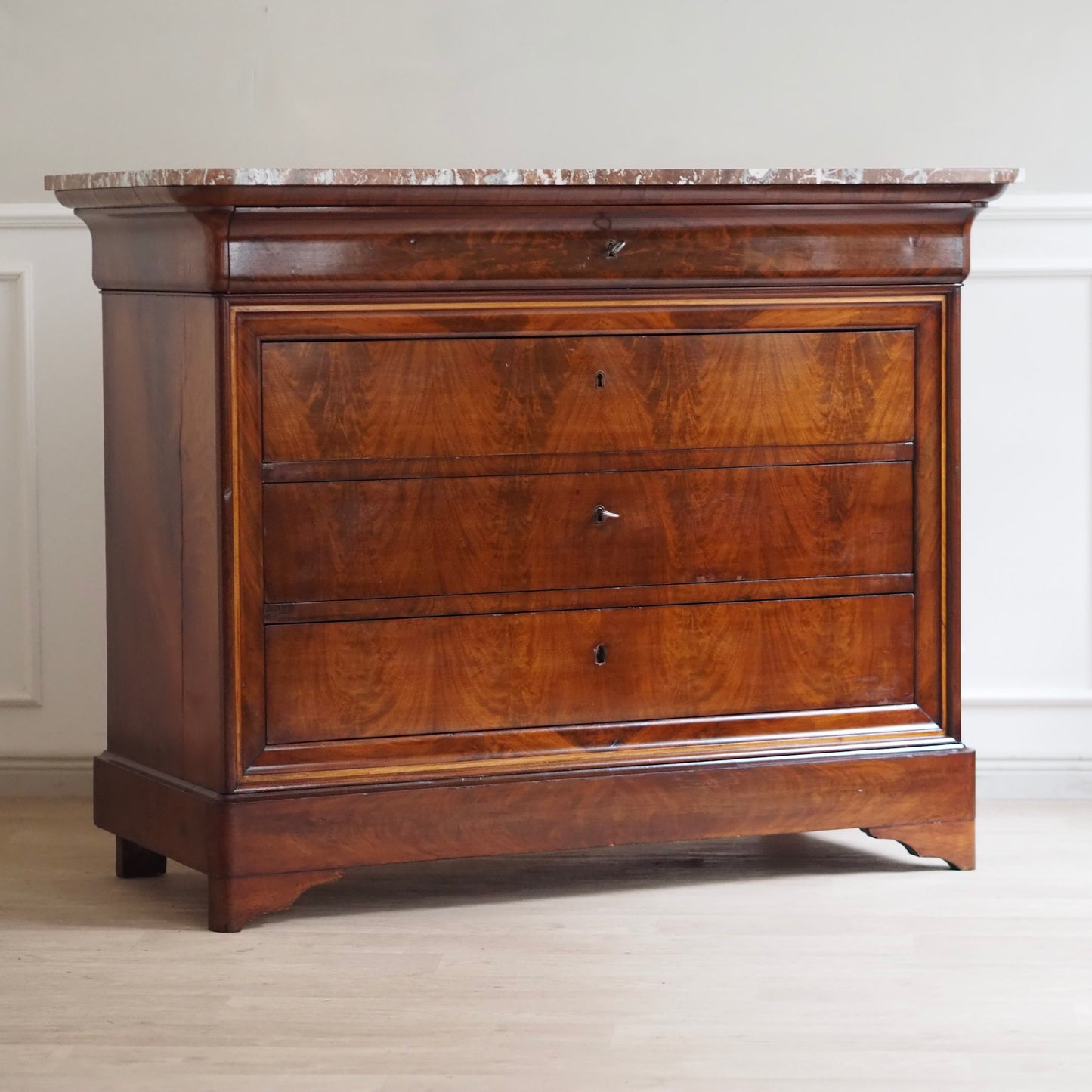 EPOCHE 1890 - Französische Mahagoni Kommode Louis Philippe Stil