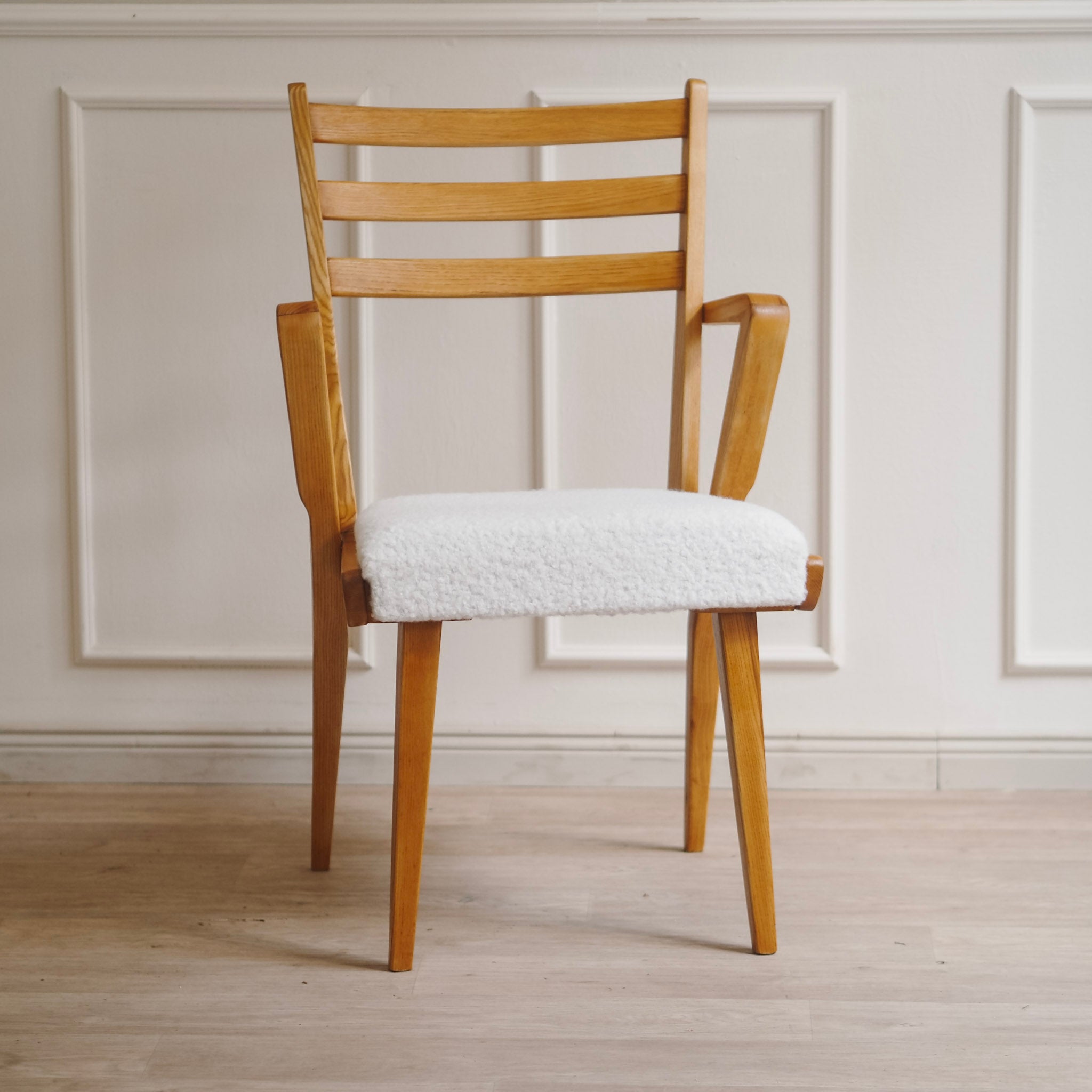 EPOCHE 1950 - 4 Armlehnstühle Mid-Century Modern Stuhl Set