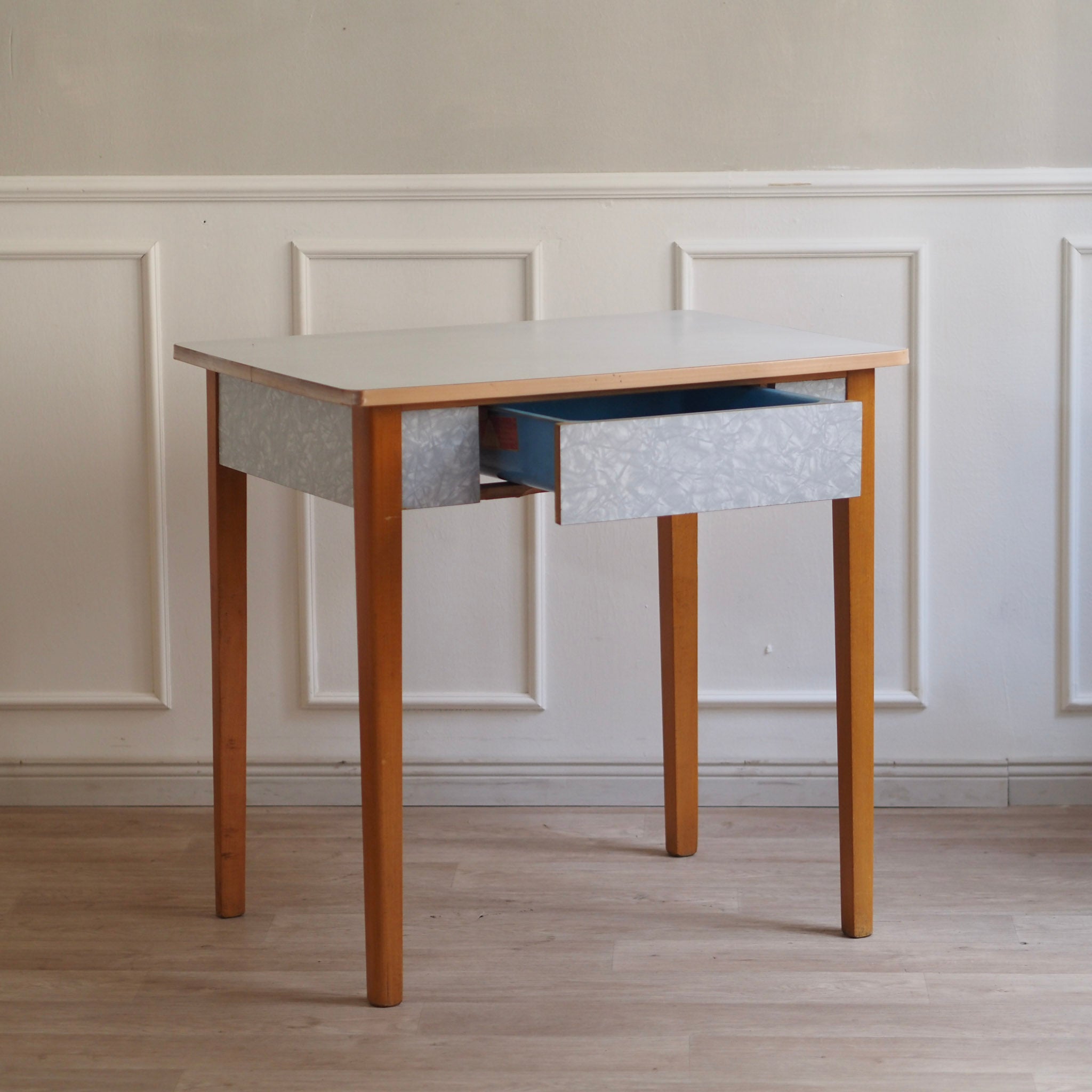 EPOCHE 1960 - Mid Century PVC Küchentisch Schreibtisch mit Schublade