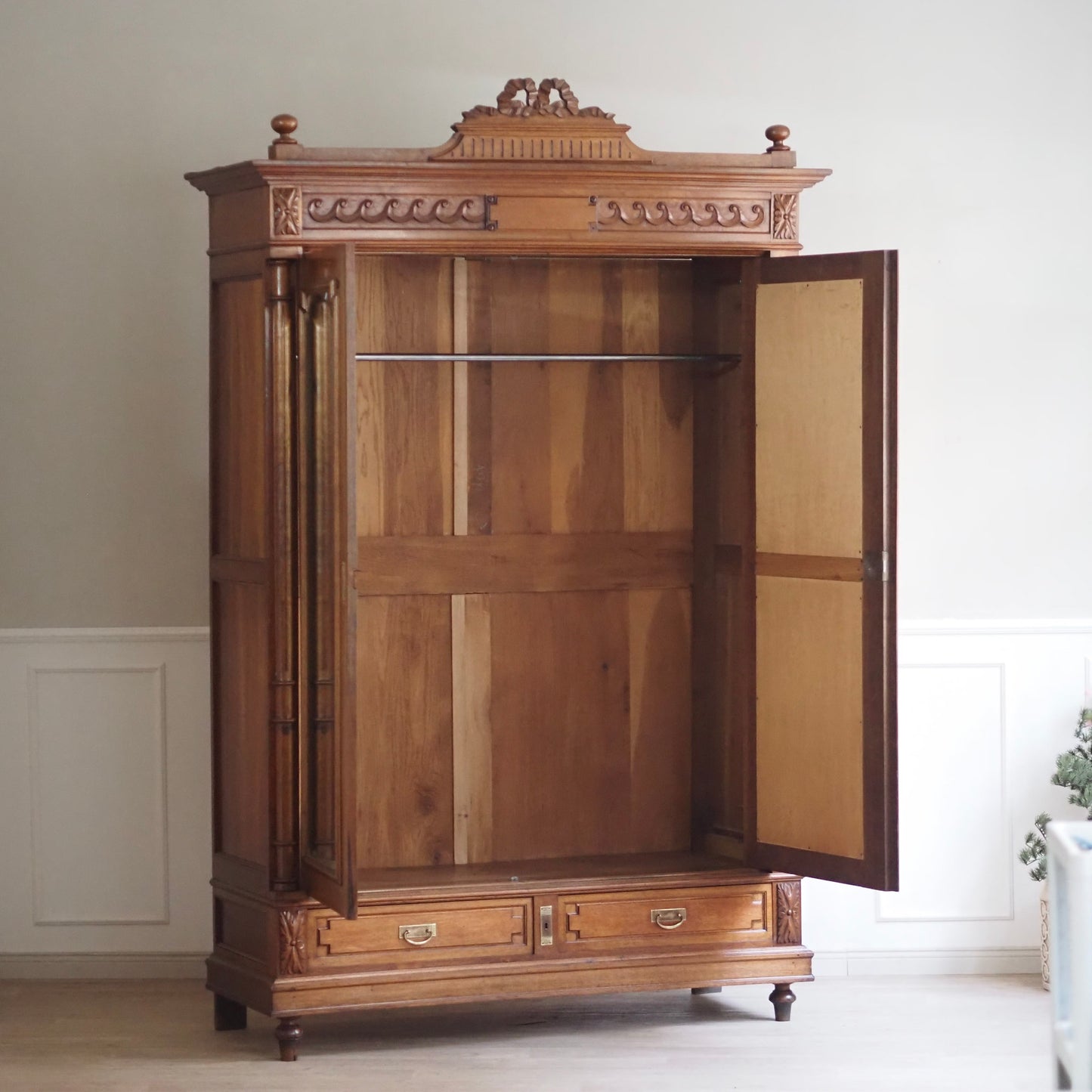 EPOCHE 1890 - Antiker französischer Spiegel-Kleiderschrank, 2-türig, Gründerzeit