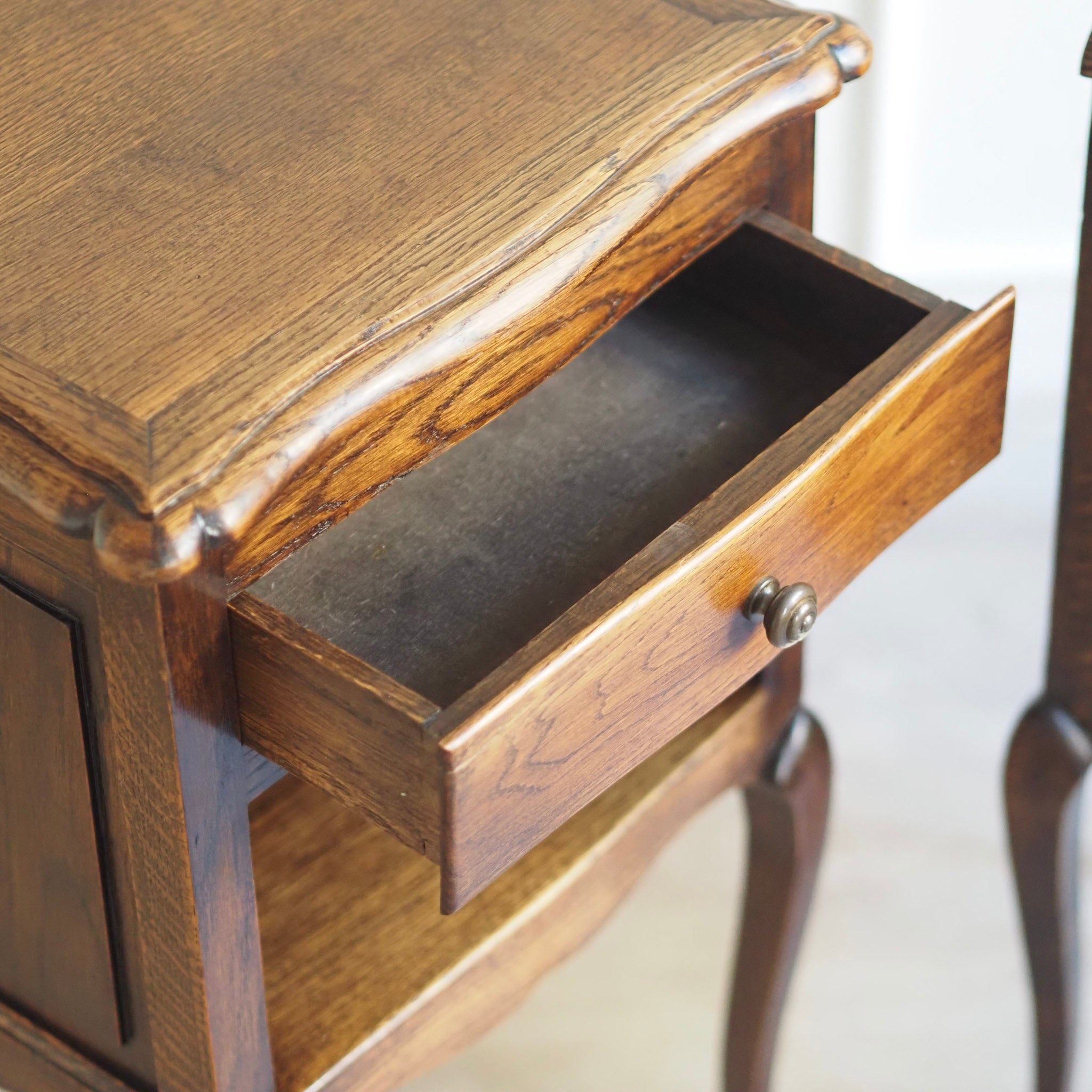 EPOCHE 1920 - Antikes Paar französischer Nachttische - Vintage Nachtschrank Set