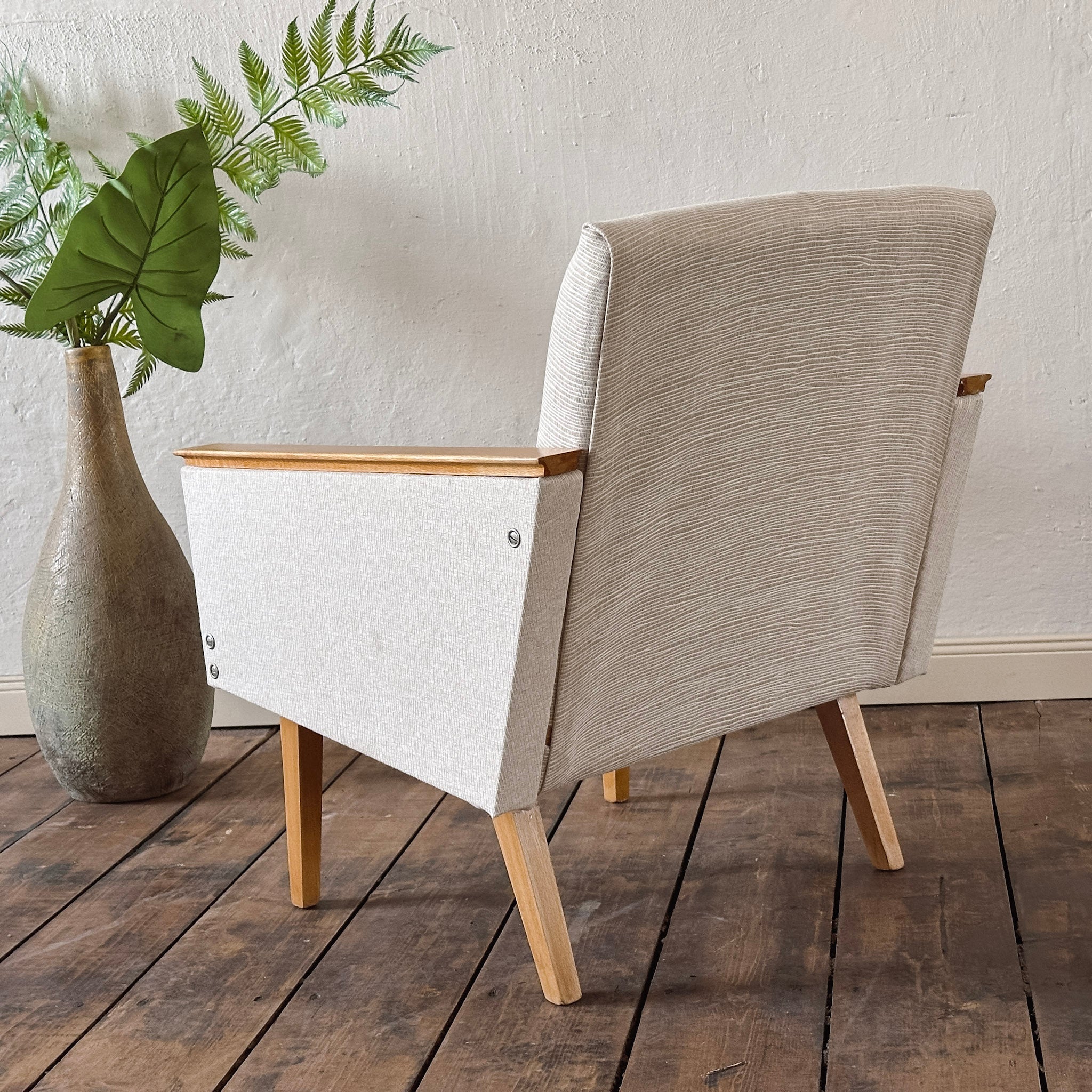 Mid-Century Sessel 1960er Jahre – neu bezogen, Buche