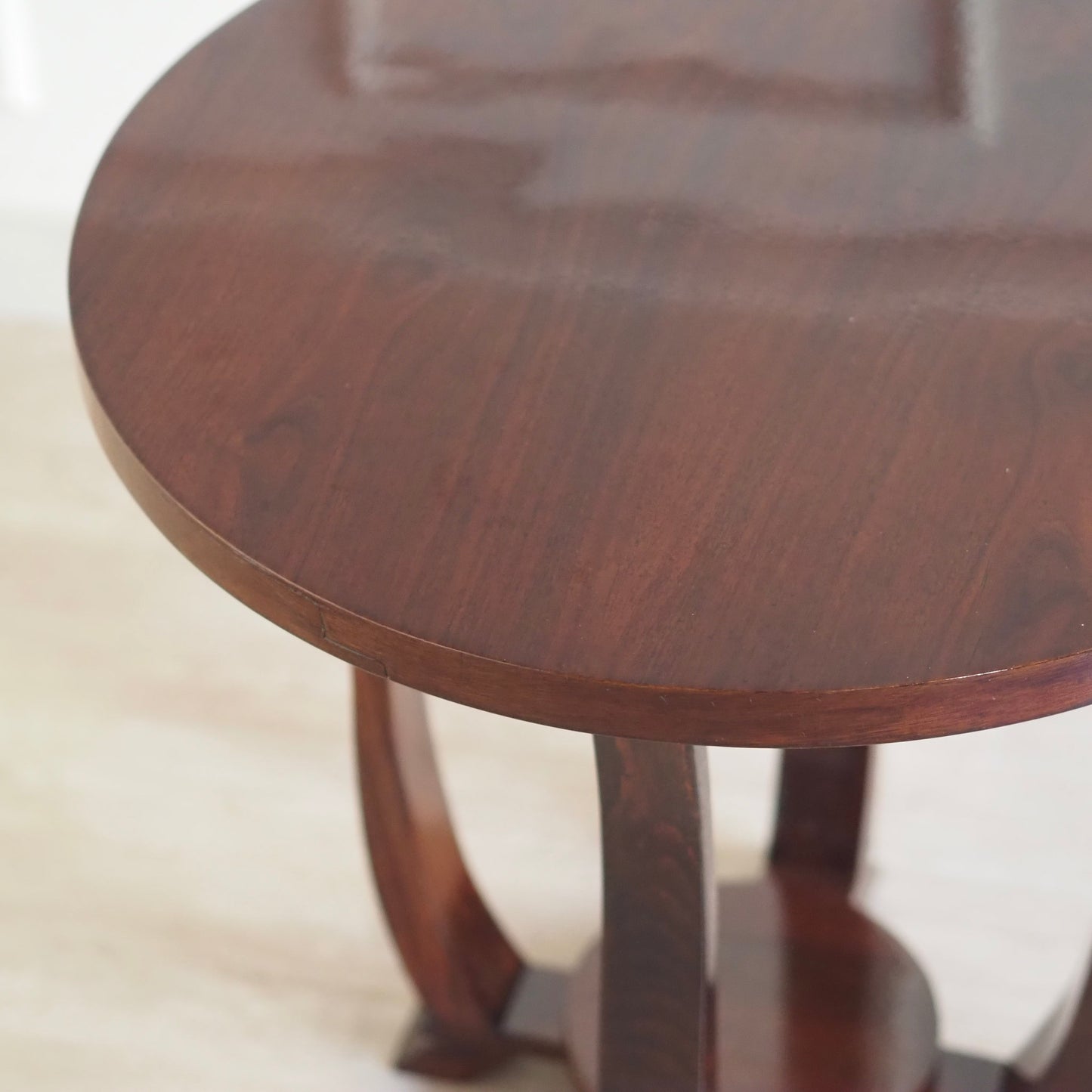 EPOCHE 1930 - Französischer Art Déco Design Beistelltisch rund mit Ablagefläche Hochglanz