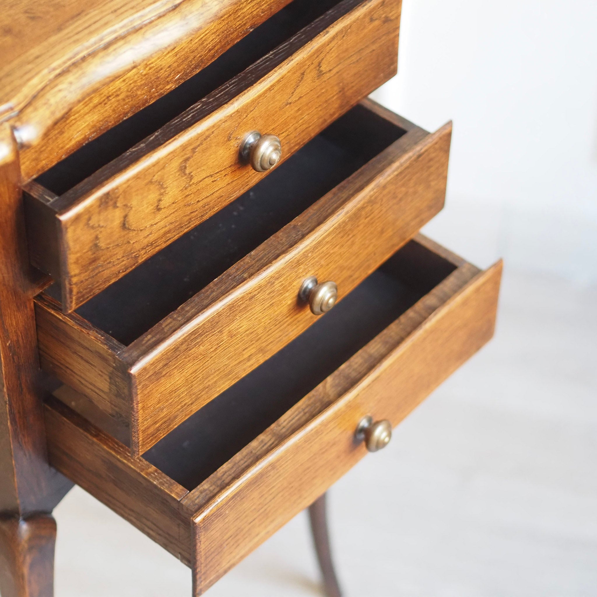 EPOCHE 1920 - Antikes Paar französischer Nachttische - Vintage Nachtschrank Set