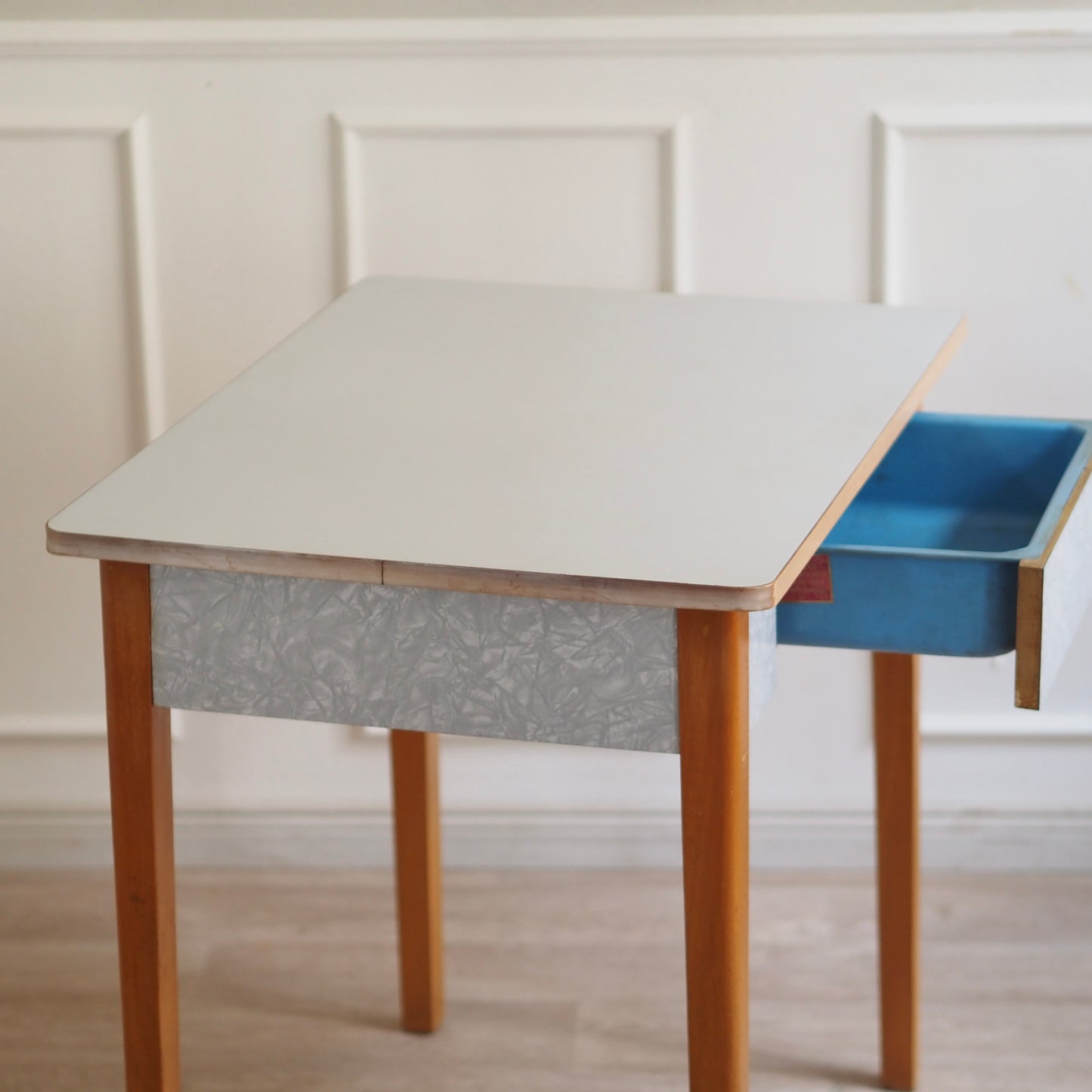 EPOCHE 1960 - Mid Century PVC Küchentisch Schreibtisch mit Schublade