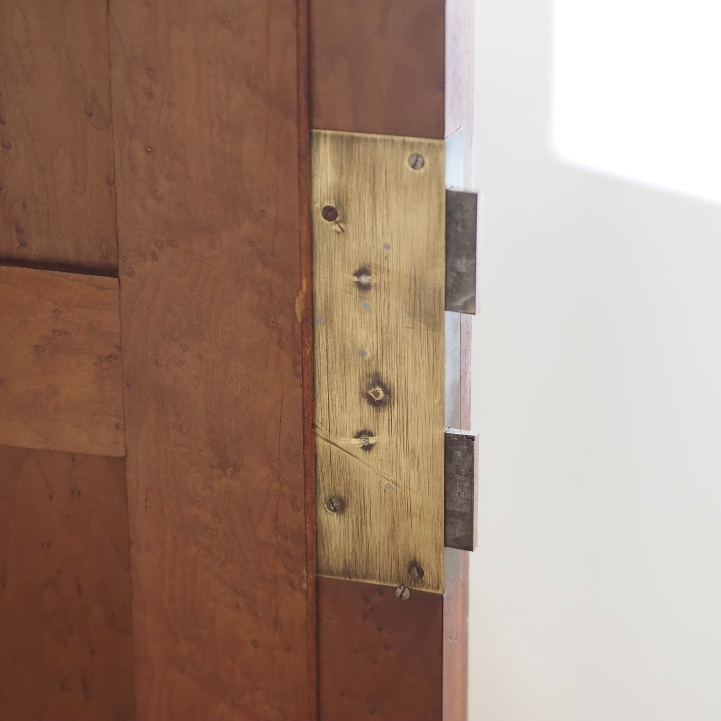 EPOCHE 1890 - Antiker Spiegelschrank aus edlem Palisander, Louis Philippe Kleiderschrank