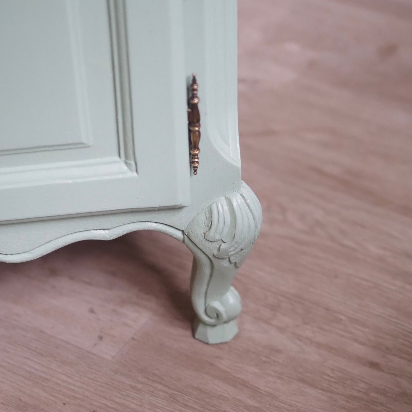 EPOCHE 1920 - Französischer Nachttisch im Landhaus Stil, Nachtschrank in mintgrün