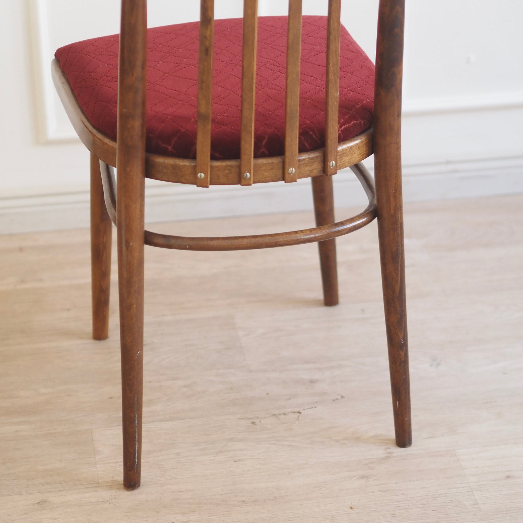 EPOCHE 1960 - Originale Midcentury Stühle, Stuhlset Weinrot