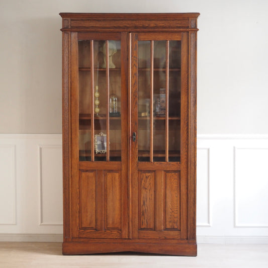 EPOCHE 1890 - Antike Gründerzeit Vitrine mit Sprossenverglasung, Bücherschrank