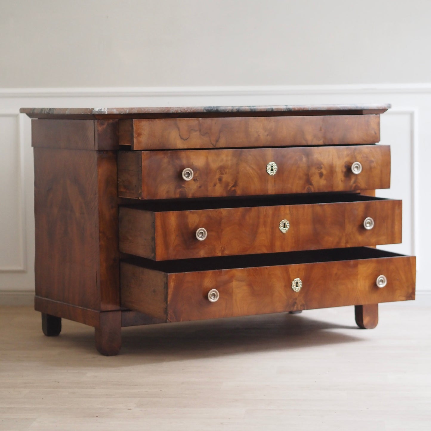 Antike Empire Biedermeier Kommode mit Marmor