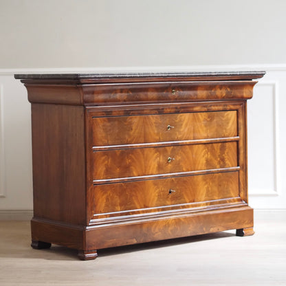 EPOCHE 1850 - Französische Kommode mit schwarzem Marmor - Louis-Philippe, Mahagoni