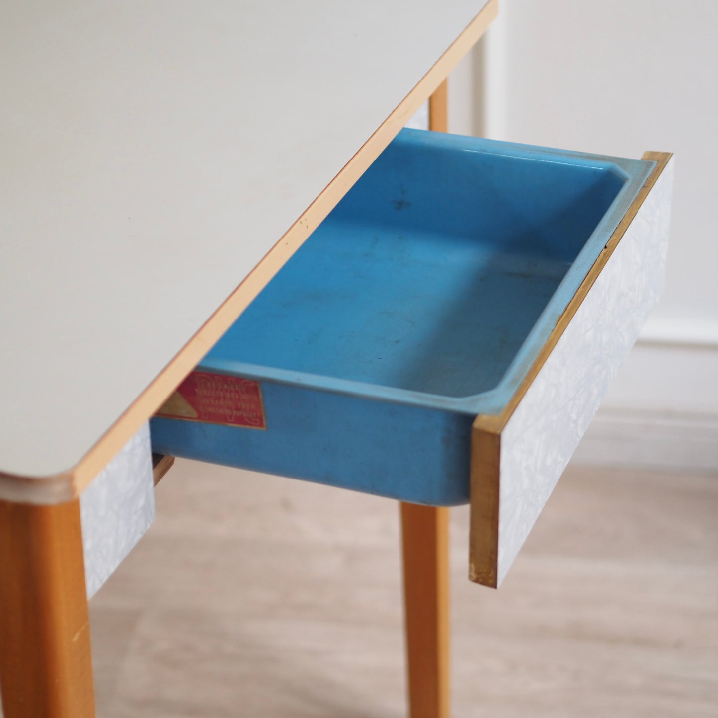 EPOCHE 1960 - Mid Century PVC Küchentisch Schreibtisch mit Schublade