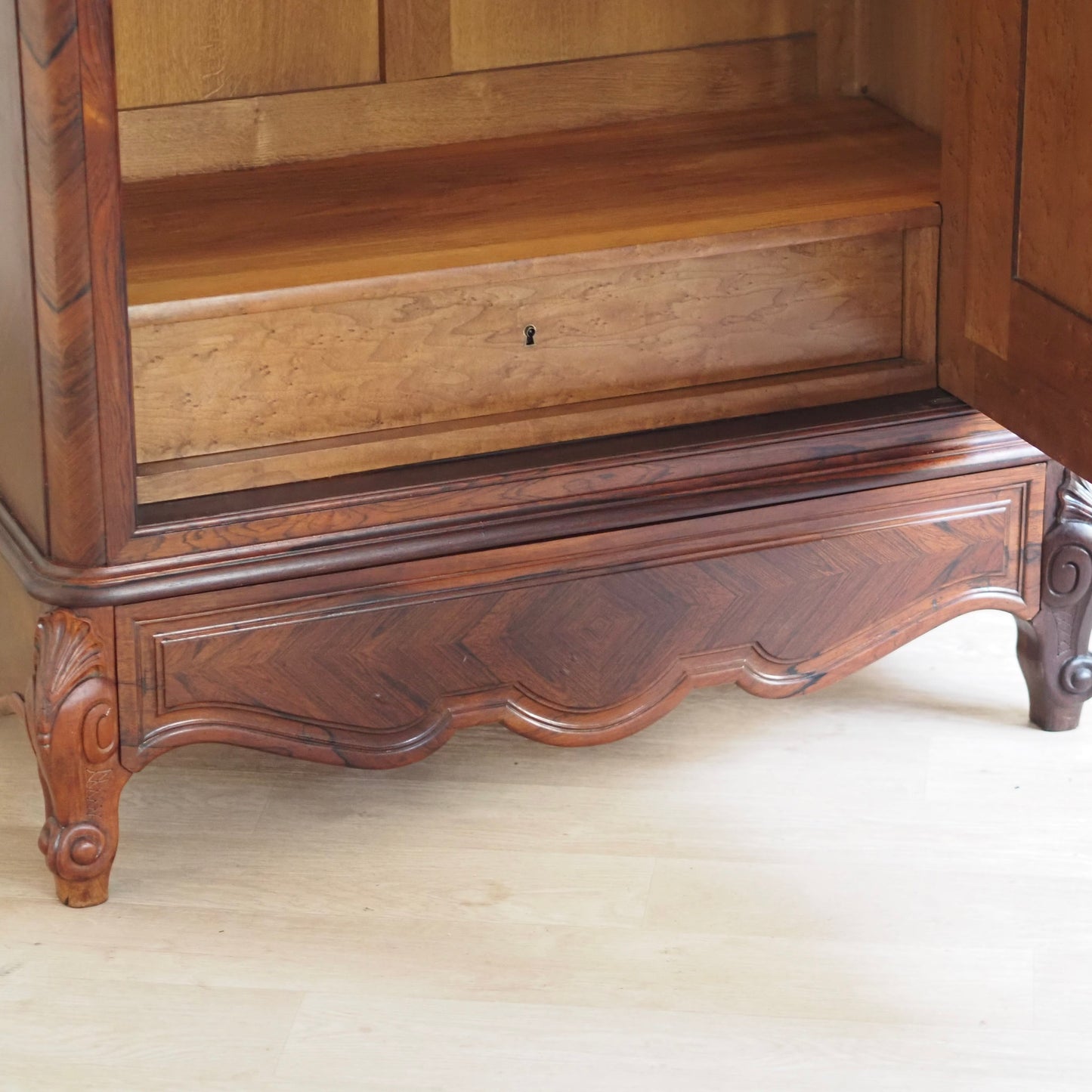 EPOCHE 1890 - Antiker Spiegelschrank aus edlem Palisander, Louis Philippe Kleiderschrank