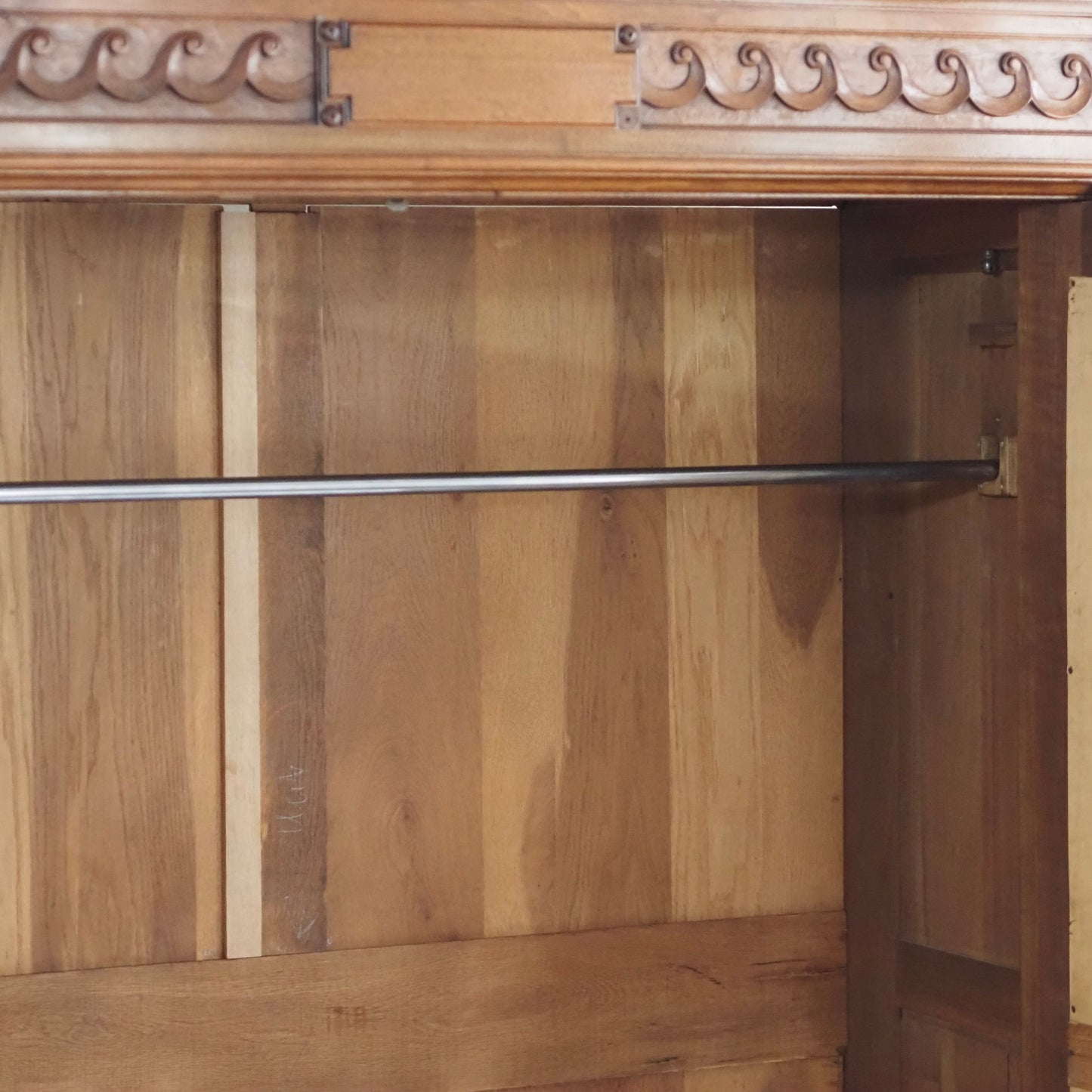 EPOCHE 1890 - Antiker französischer Spiegel-Kleiderschrank, 2-türig, Gründerzeit