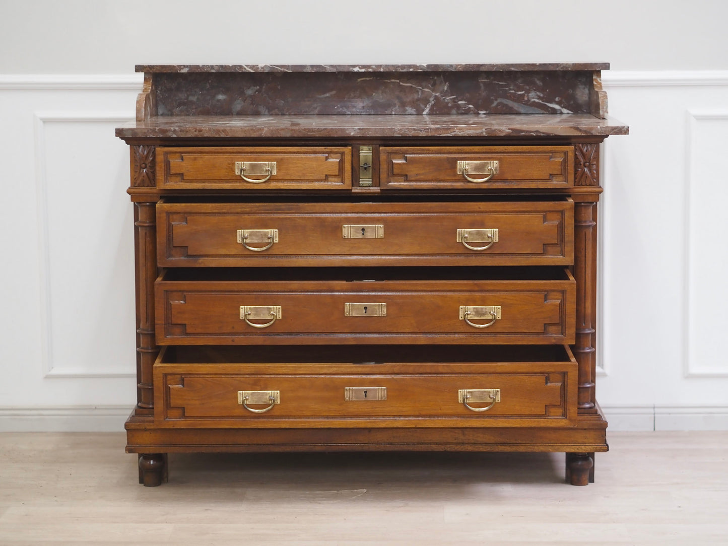 EPOCHE 1890 - Gründerzeit Kommode mit Marmor und 5 Schubladen - Nussbaum Anrichte