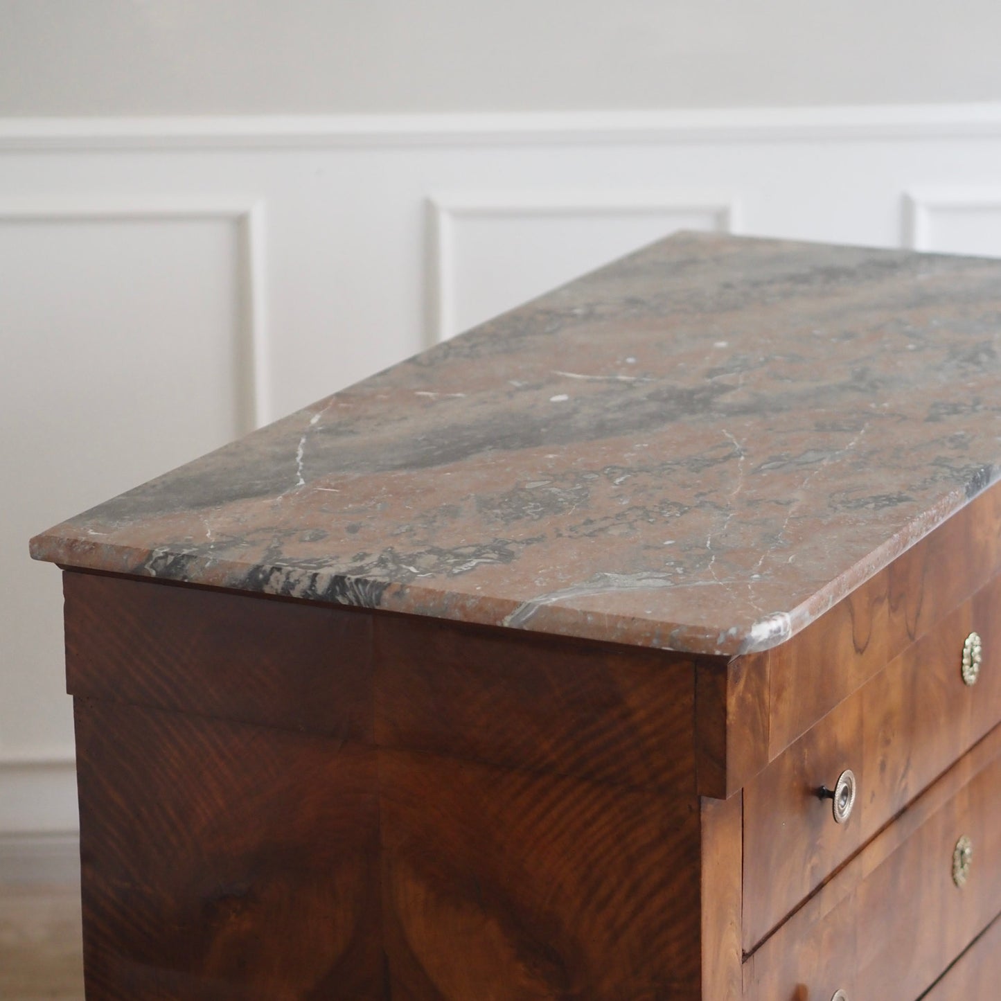 Antike Empire Biedermeier Kommode mit Marmor