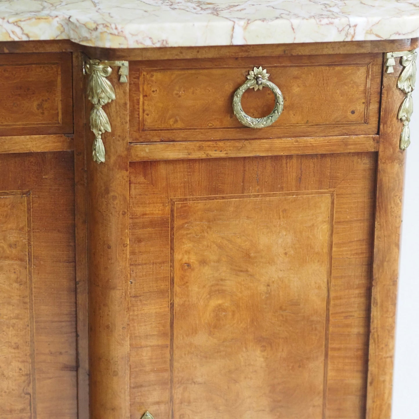 EPOCHE 1890 - Antikes Buffet mit Marmor und Spiegel, Kommode Louis Seize Stil