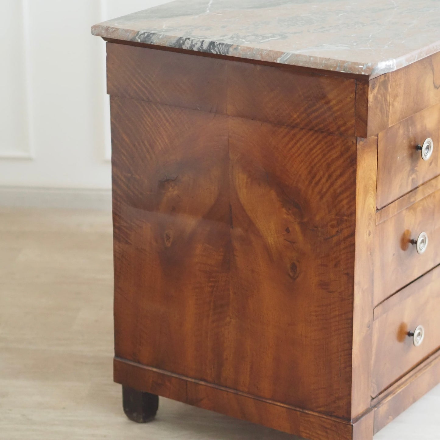 Antike Empire Biedermeier Kommode mit Marmor