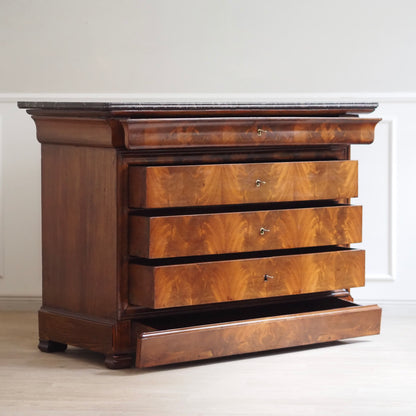 EPOCHE 1850 - Französische Kommode mit schwarzem Marmor - Louis-Philippe, Mahagoni