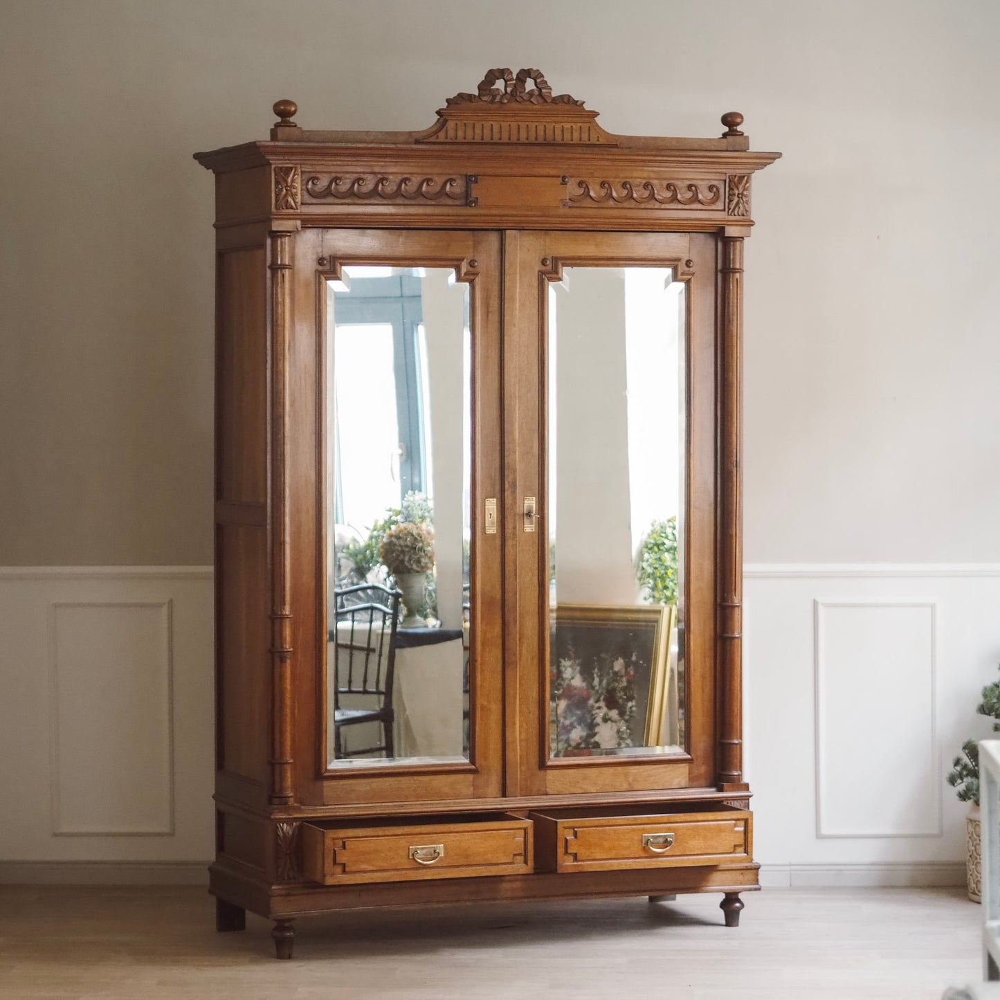 EPOCHE 1890 - Antiker französischer Spiegel-Kleiderschrank, 2-türig, Gründerzeit