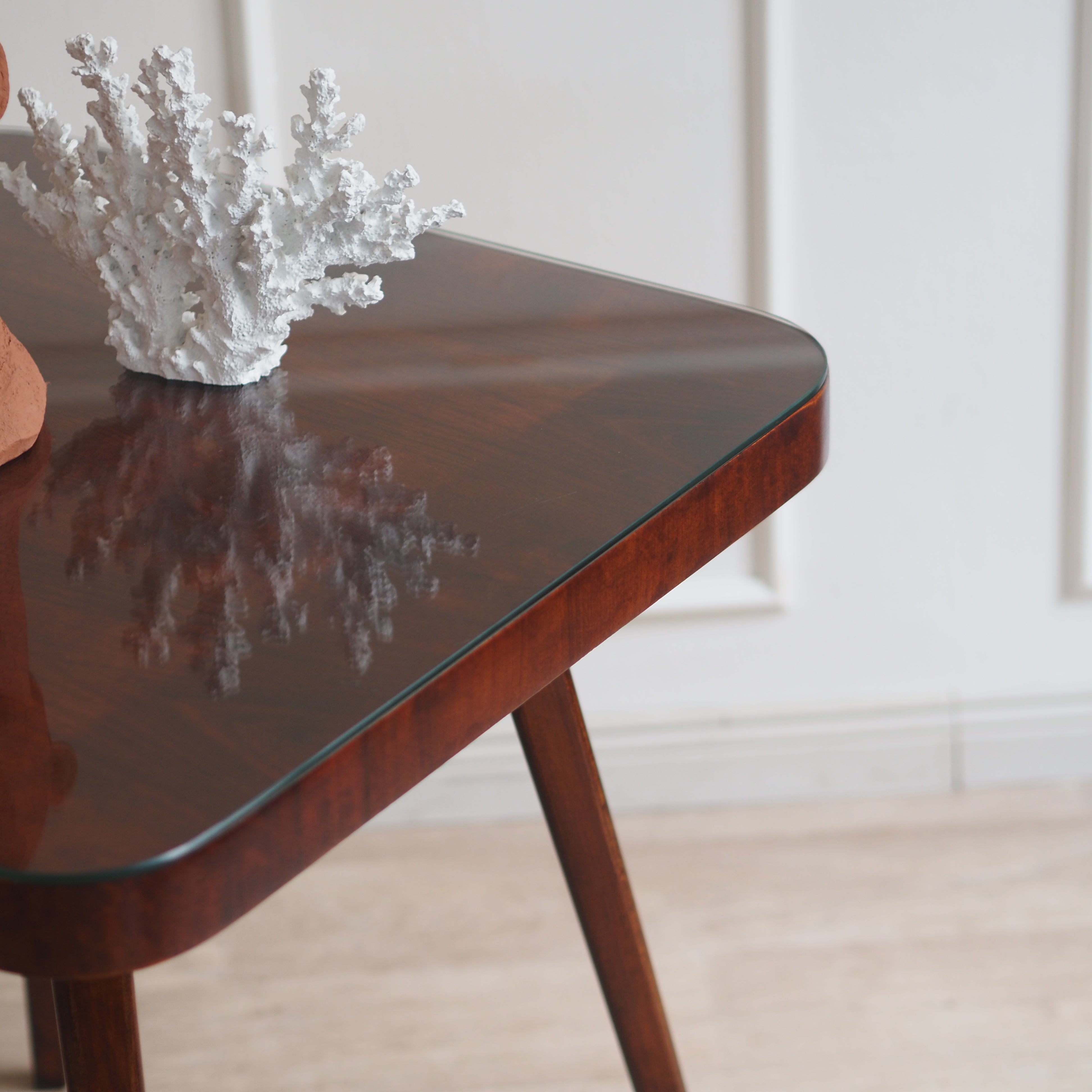 EPOCHE 1960 - Mid Century Beistelltisch mit Glasplatte