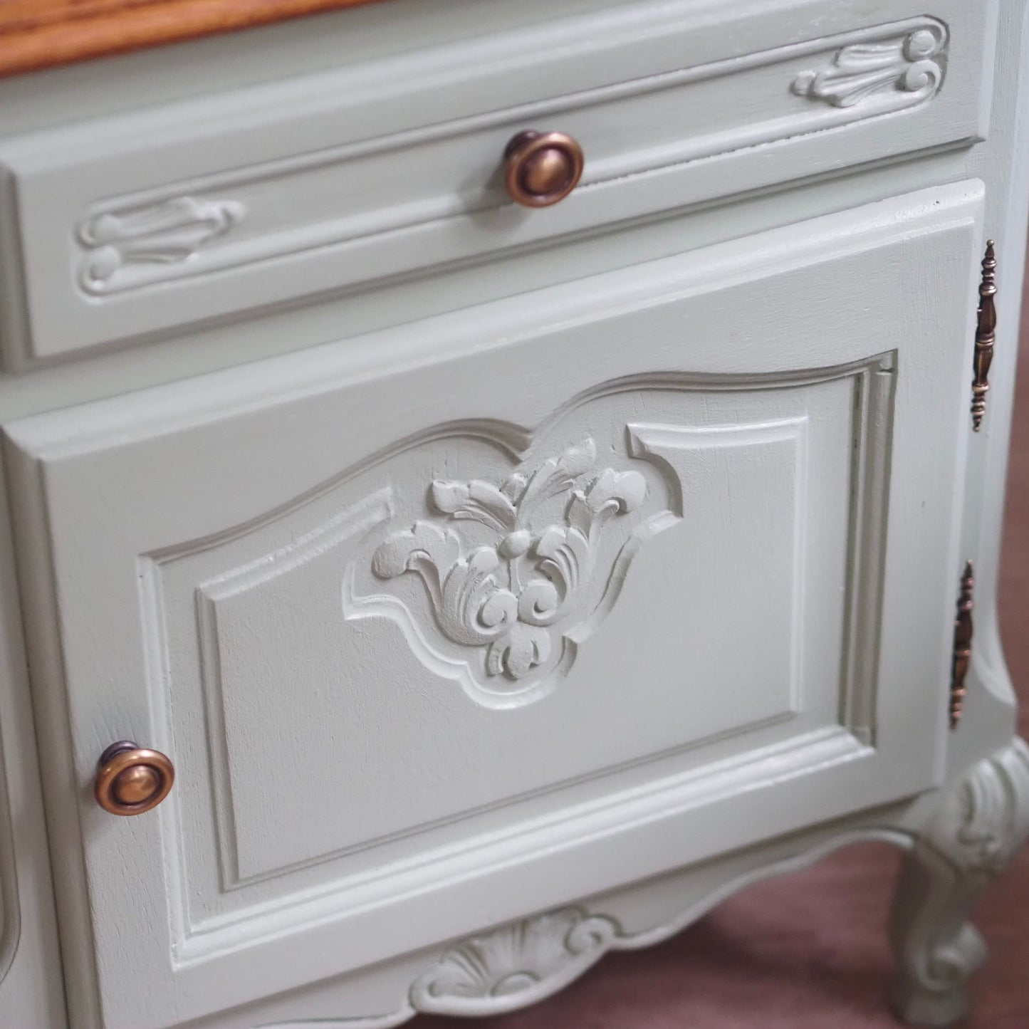 EPOCHE 1920 - Französischer Nachttisch im Landhaus Stil, Nachtschrank in mintgrün