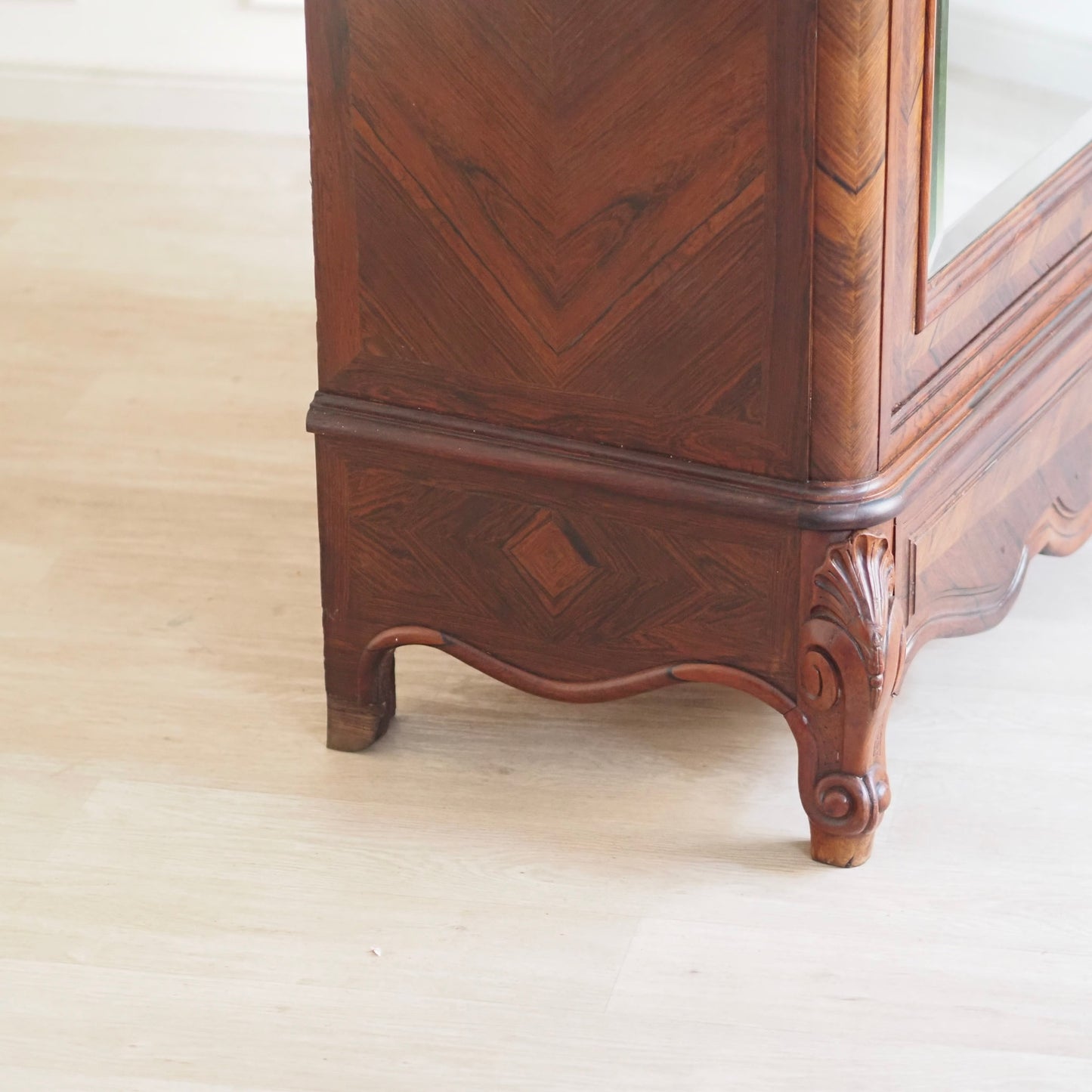 EPOCHE 1890 - Antiker Spiegelschrank aus edlem Palisander, Louis Philippe Kleiderschrank