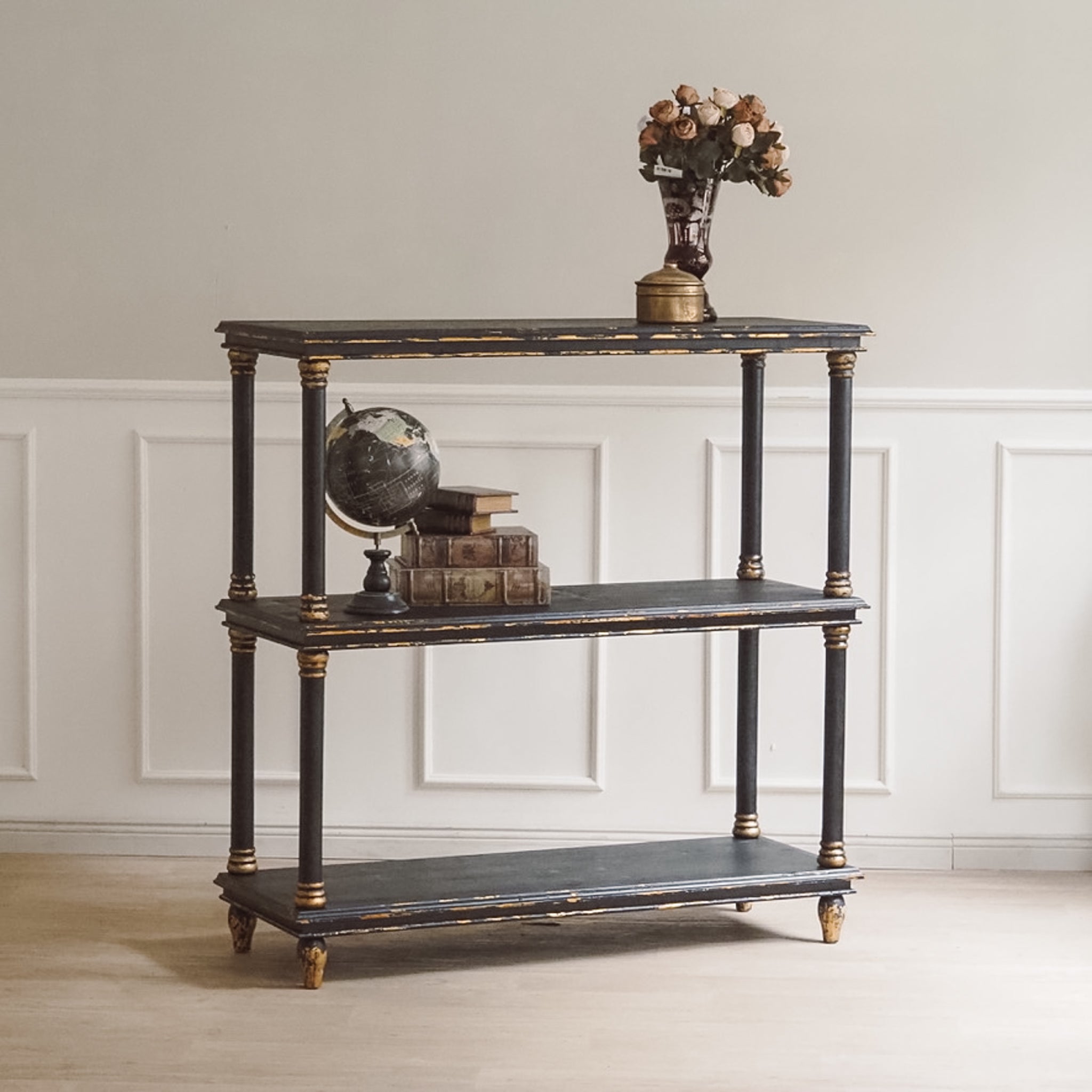 Stilvolles Etagerenregal in schwarz gold - NEU - reproduziert im antiken Stil, Holz