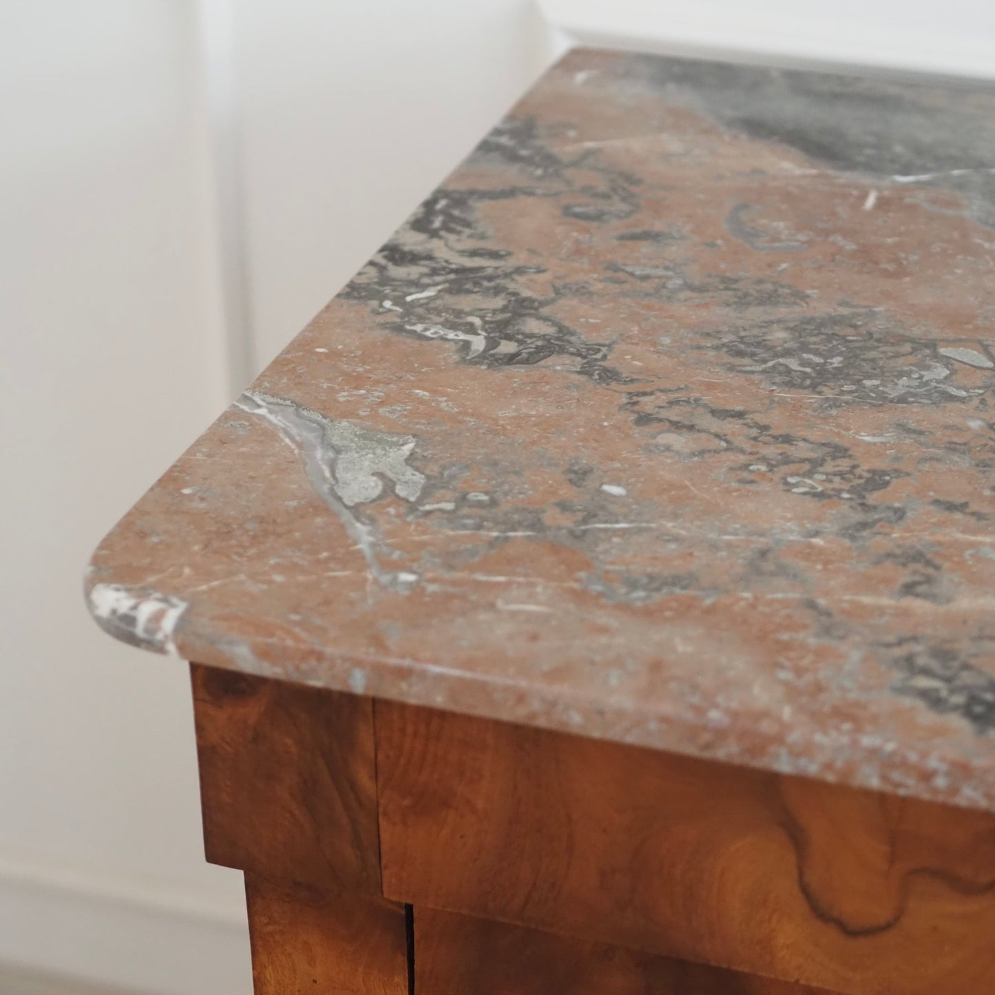 Antike Empire Biedermeier Kommode mit Marmor